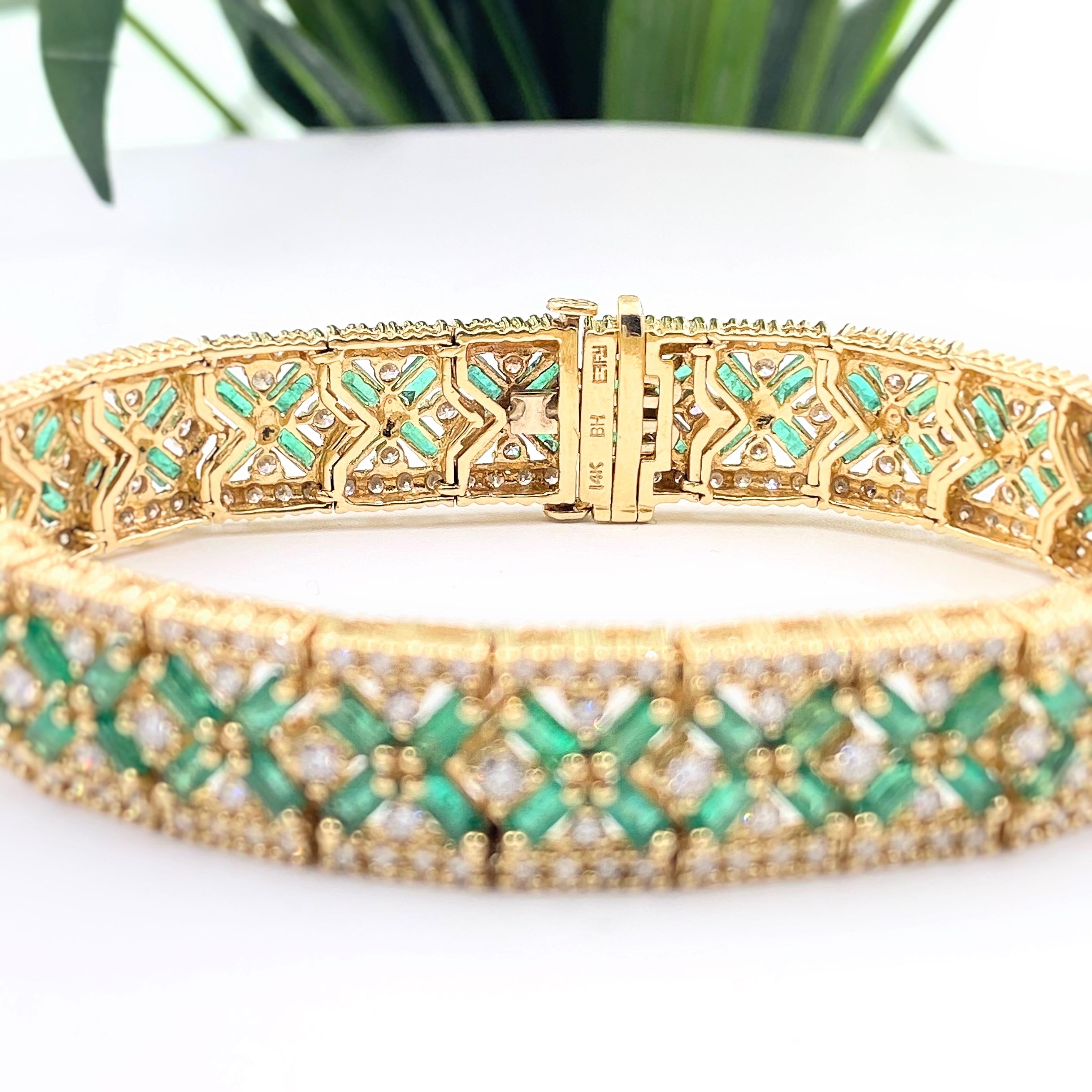 EFFY Diamonds and Green Emerald 18 Karat Yellow Gold Bracelet 13.50 Carat In Excellent Condition In San Diego, CA
