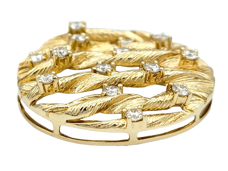 Effy D'Oro Twisted Rope Circle Pendant with Diamonds Set in 14