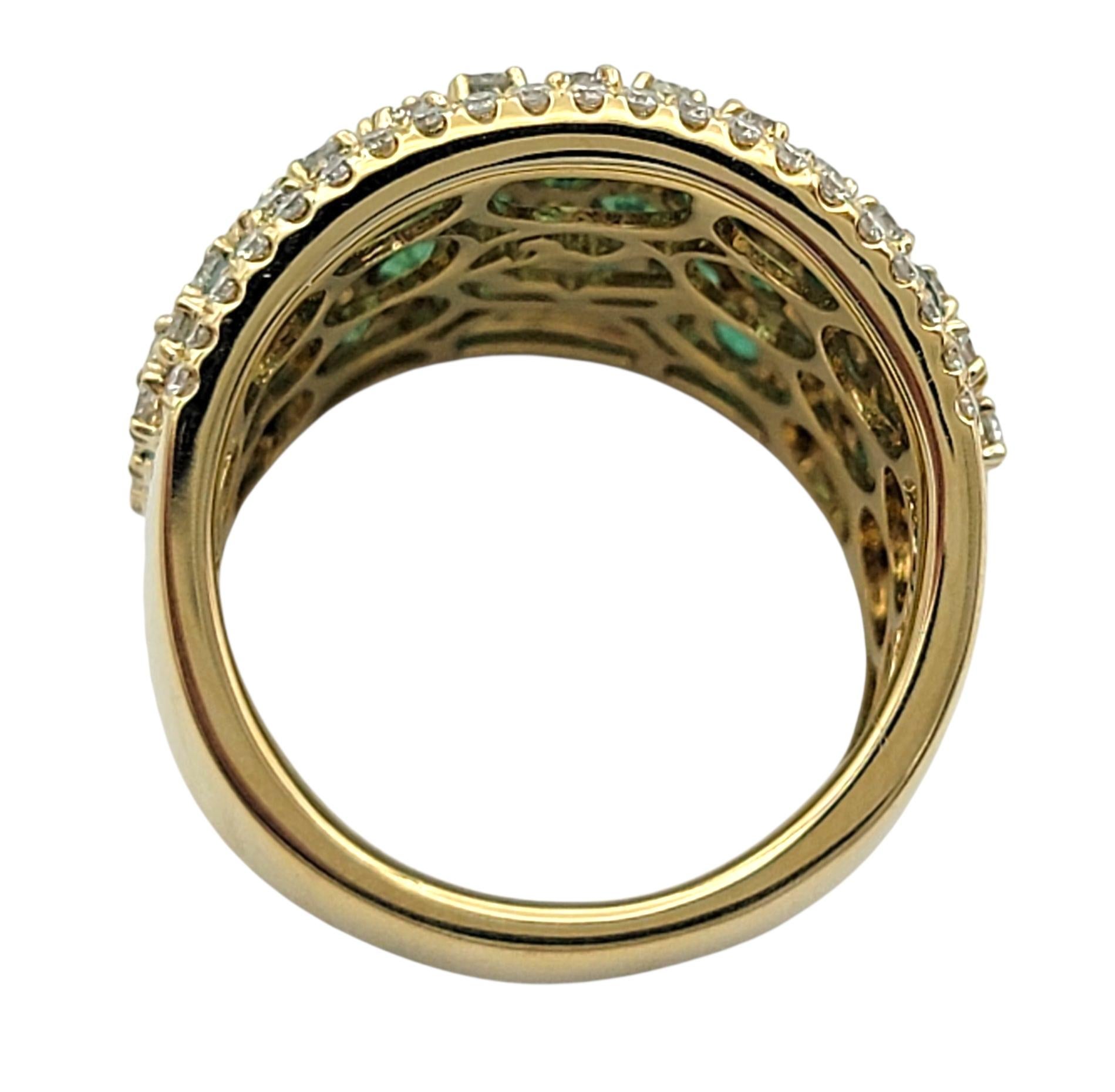 Effy Emerald and Diamond Checkerboard Motif Wide Band Ring 14 Karat Yellow Gold (bague à large bande en or jaune 14 carats) Pour femmes en vente