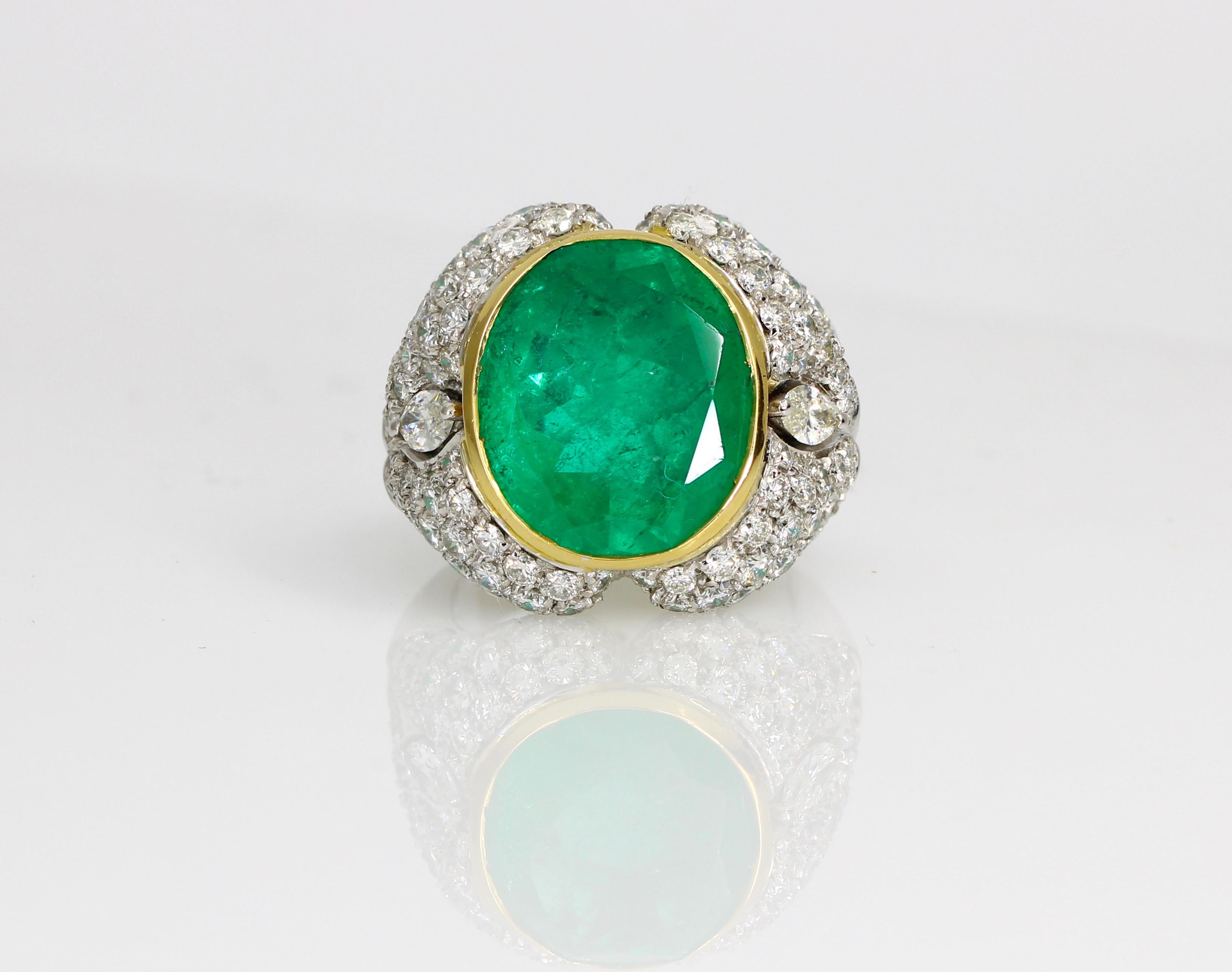 Anello Cocktail con smeraldo colombiano da 12,66 carati e diamanti in oro 18k di Effy Hematian In condizioni Nuovo in vendita a Great Neck, NY