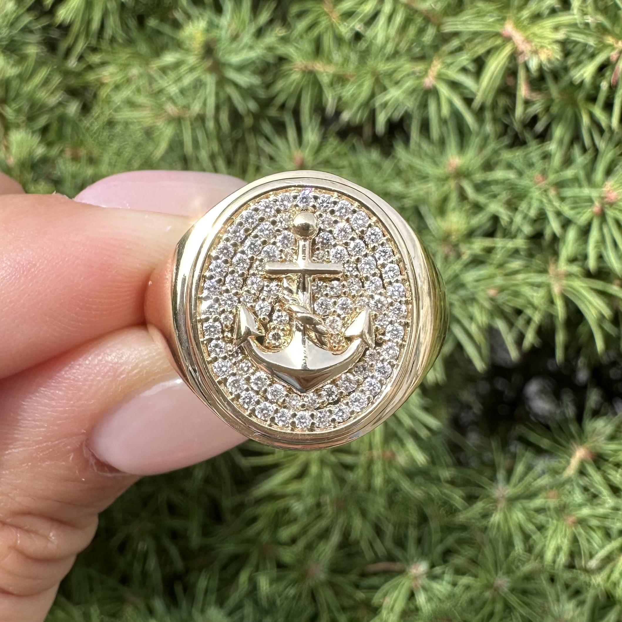 --Pierre(s) :...
Nombreux diamants naturels véritables - taille ronde brillante - sertis en pavé - beaux diamants blancs brillants - 0.50ctw (approx.)

MATERIAL : Or jaune 14k massif
Poids total :  8.47 grammes
Largeur totale : 19,5 mm (haut de