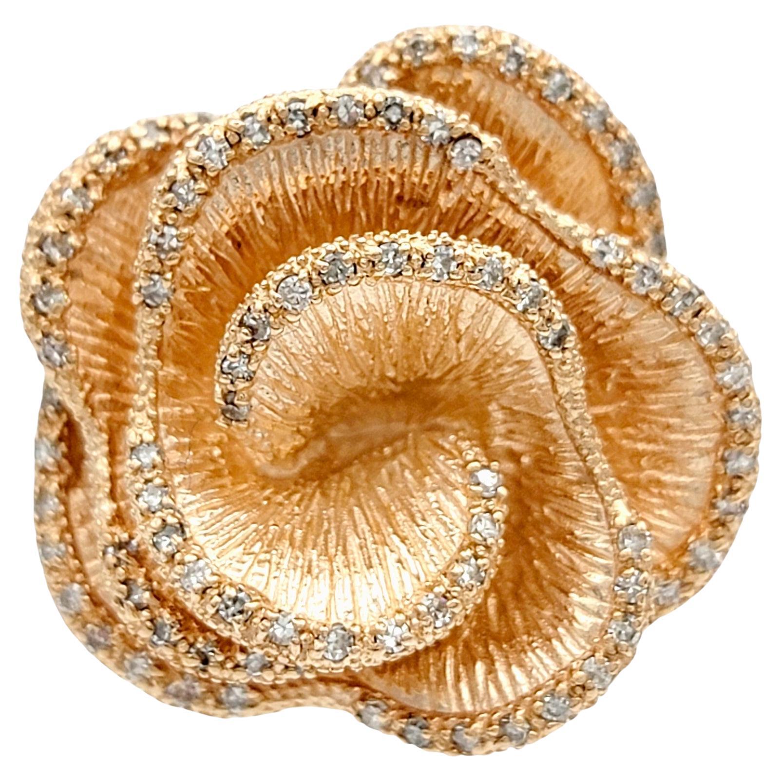 Effy Anillo de Cóctel Flor de Diamantes de Corte Único en Oro Rosa de 14 Kilates engastado en pavé