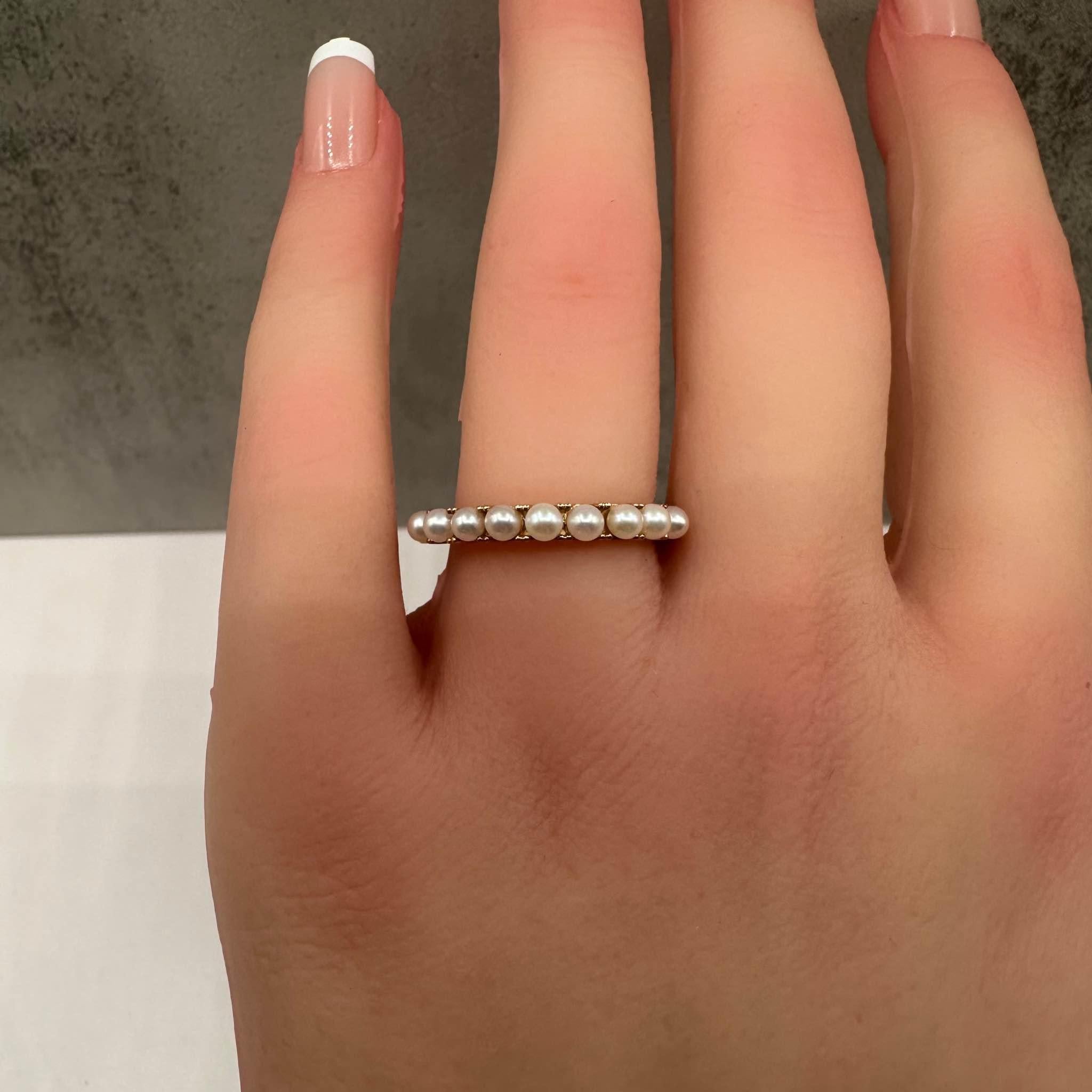 Effy Pearl Ring in 14kt Yellow Gold - 9 Freshwater Pearls, Size 7, New with Tag In New Condition For Sale In West Hempstead, NY
