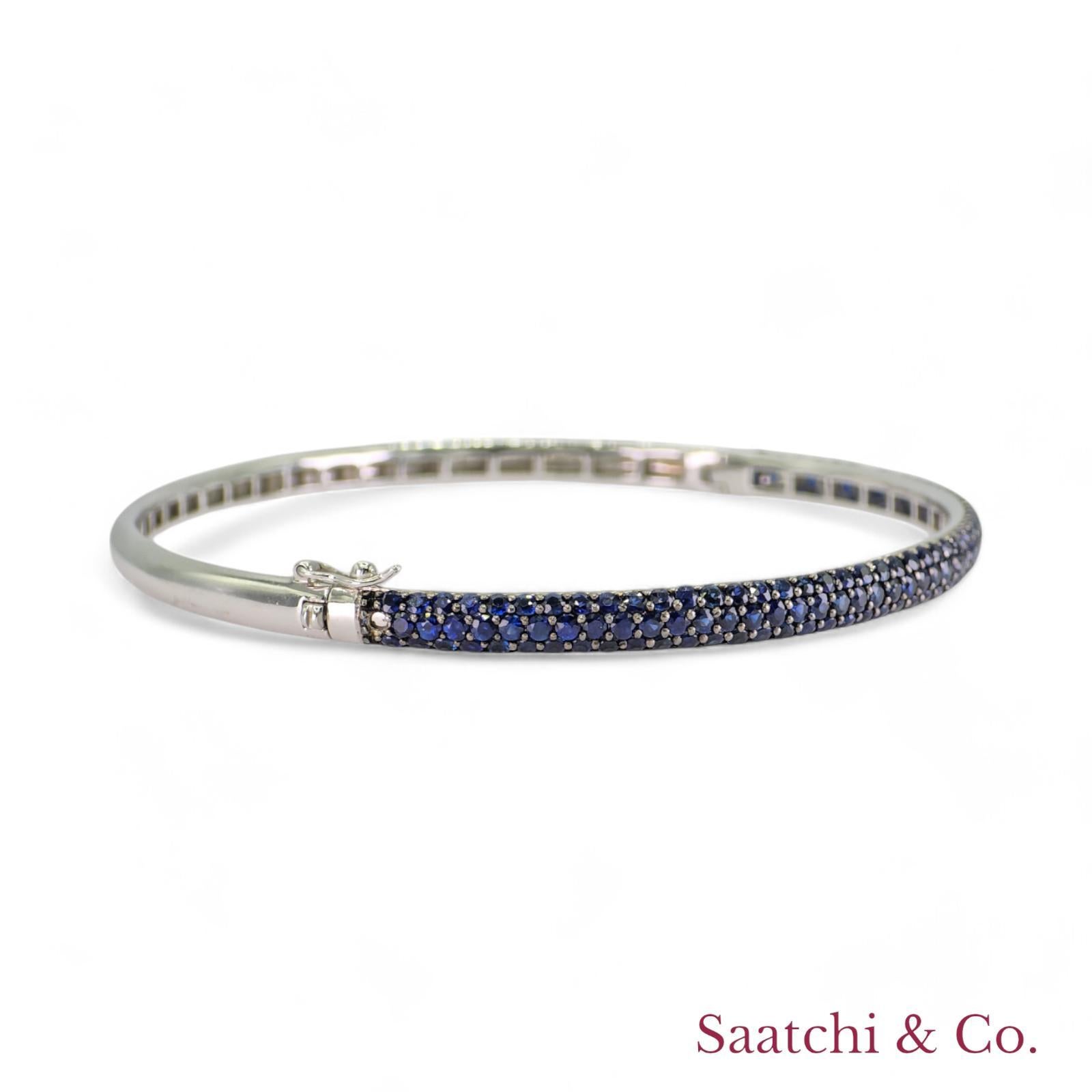 Contemporary EFFY Royal Blue Sapphire 14K 585 White Gold Bangle / Bracelet For Sale