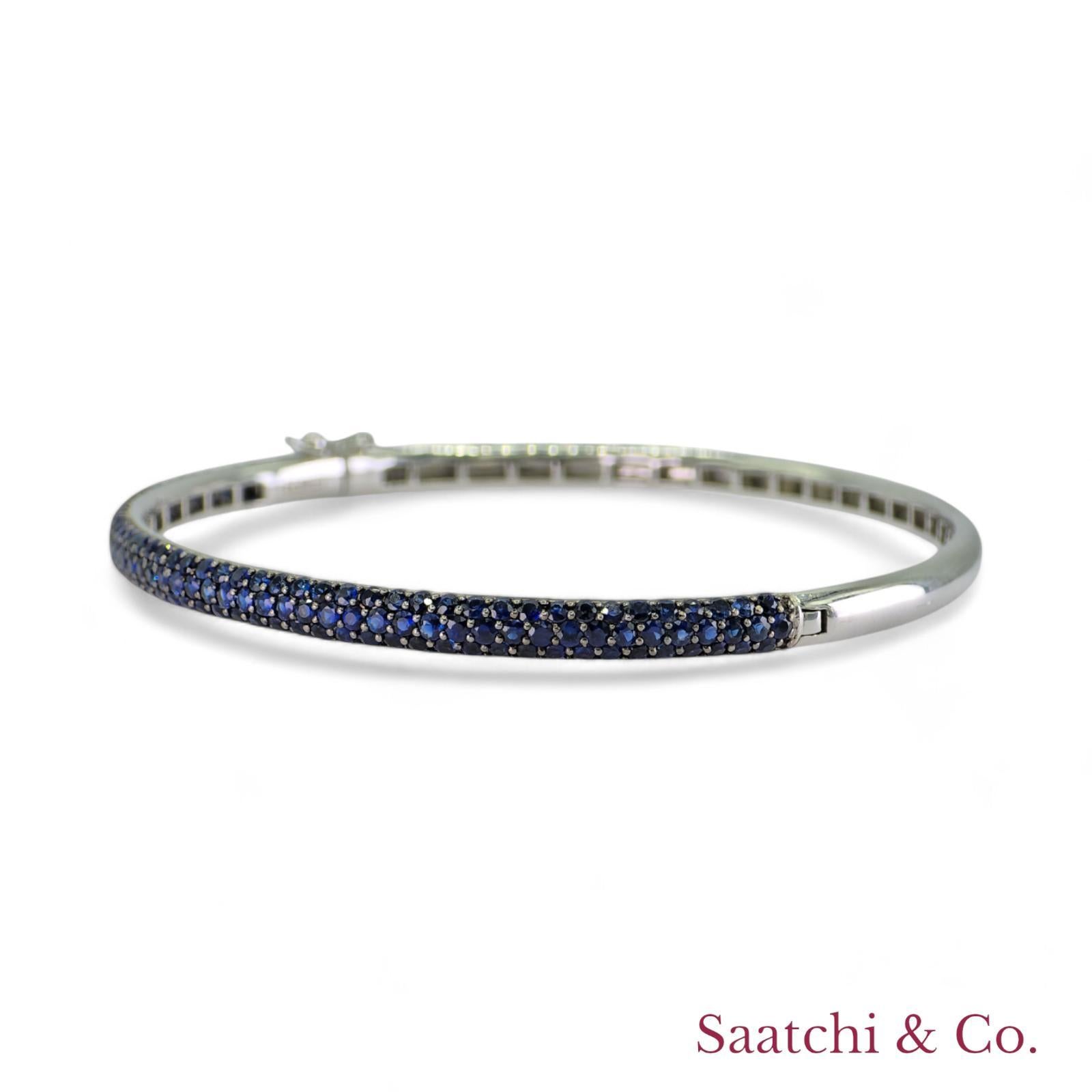 Round Cut EFFY Royal Blue Sapphire 14K 585 White Gold Bangle / Bracelet For Sale