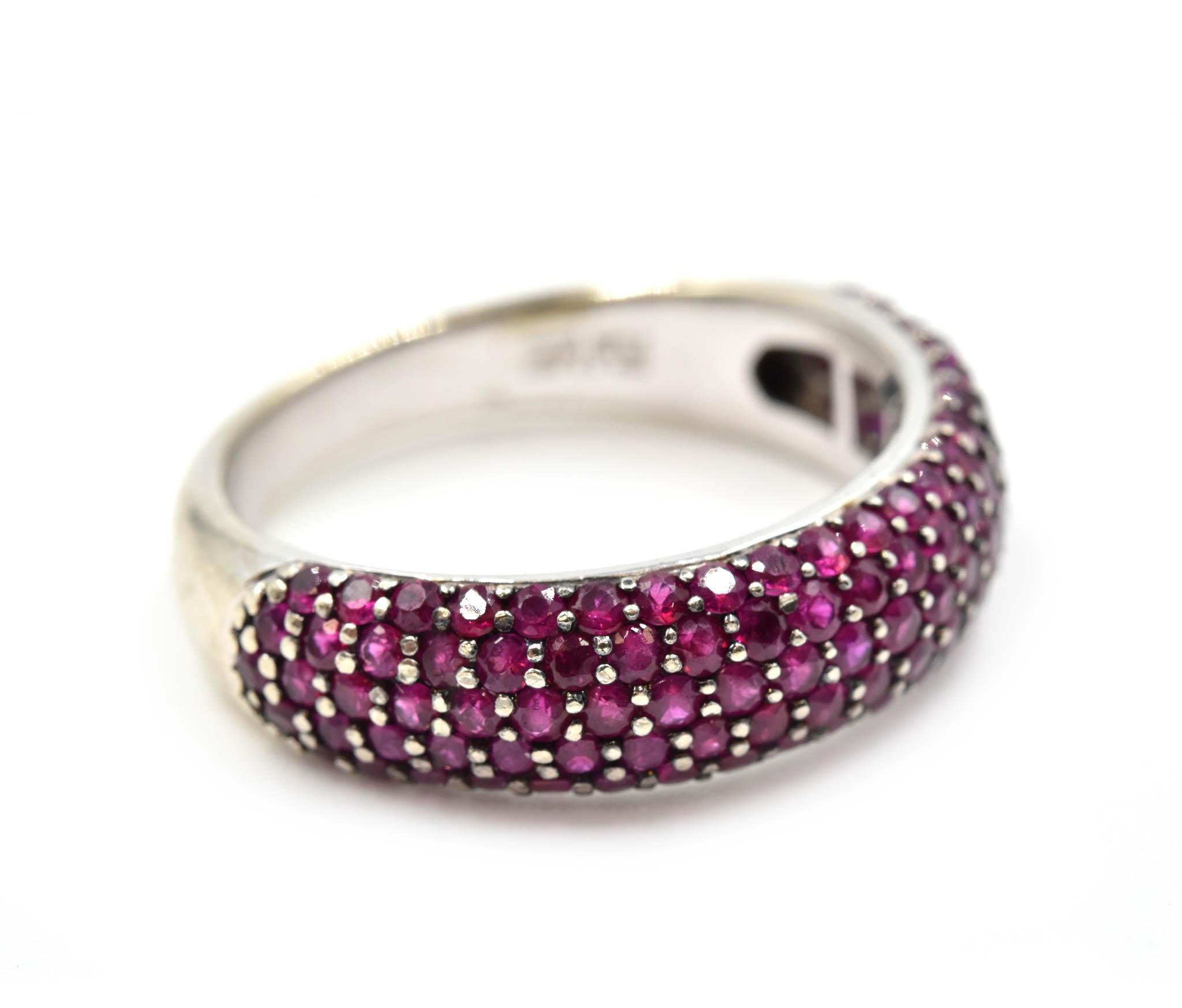 Designer: Effy
Gemstones: 108 rubies, 1.50 total carat weight
Material: 14k white gold
Dimensions: top of the ring is 6mm in length
Ring size: 7
Weight: 4.5 grams
Retail: $3,500
