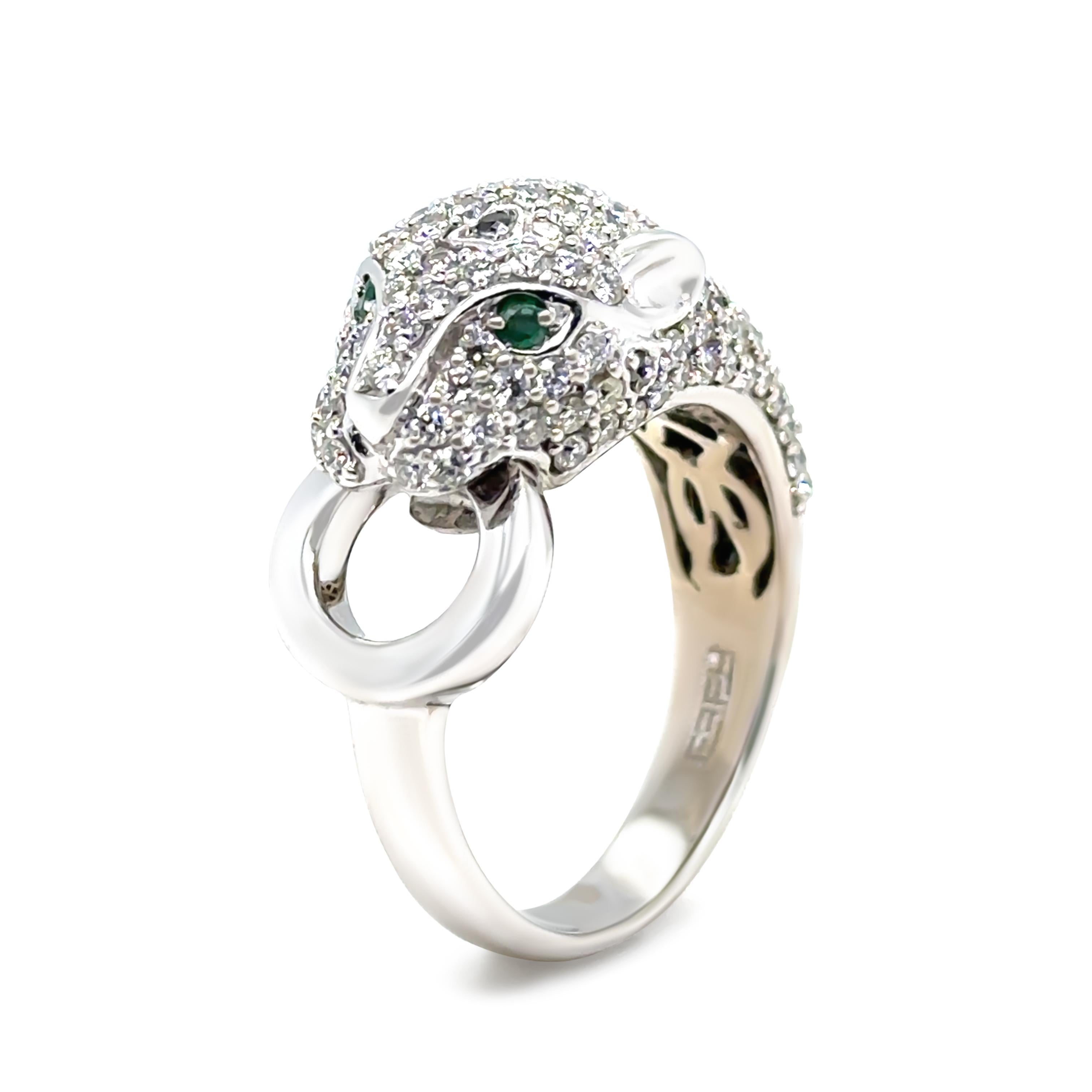 Round Cut Effy Signature 14ct White Gold Diamond and Emerald Ring 0.67ct 7.66g For Sale