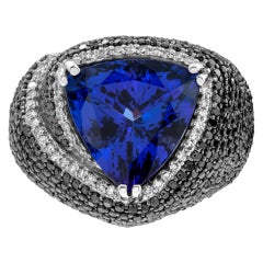 Effy Trillionschliff 7,73 Karat Tansanit Ring Weißgold mit 2,3 Karat in B&W-Diamanten