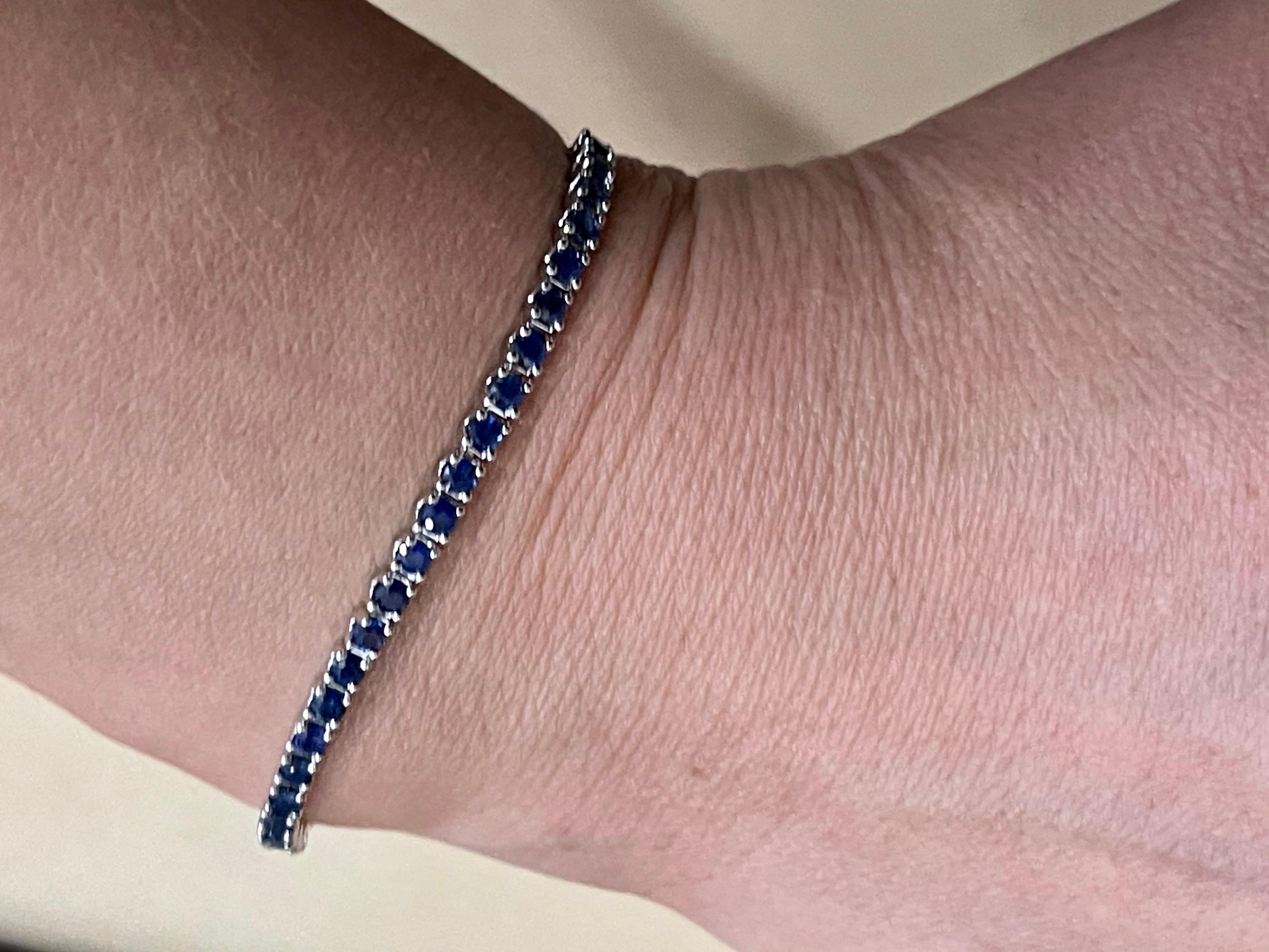 Effy's Blue Sapphire Line Tennis Bracelet in White Gold Bolo Adjustable Clasp In New Condition In New York, NY