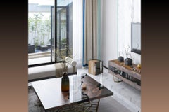 Table basse Efil : Great Aluminum Walnut Resin Coffee Table (Table basse en résine d'aluminium et de noyer)