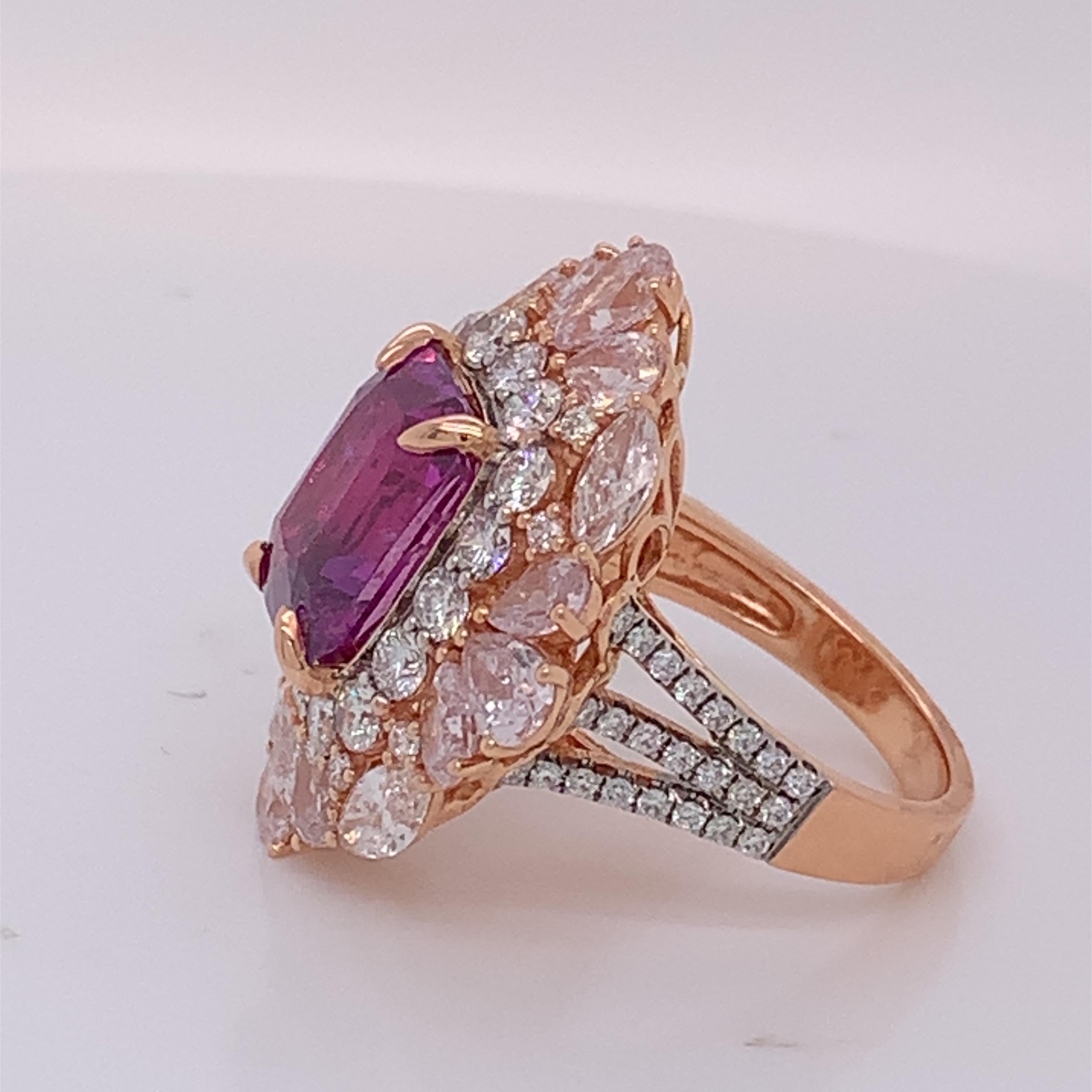 EG EG-zertifizierter 5,94 Karat lila Saphir, keine Hitze, Diamantring (Kunsthandwerker*in)