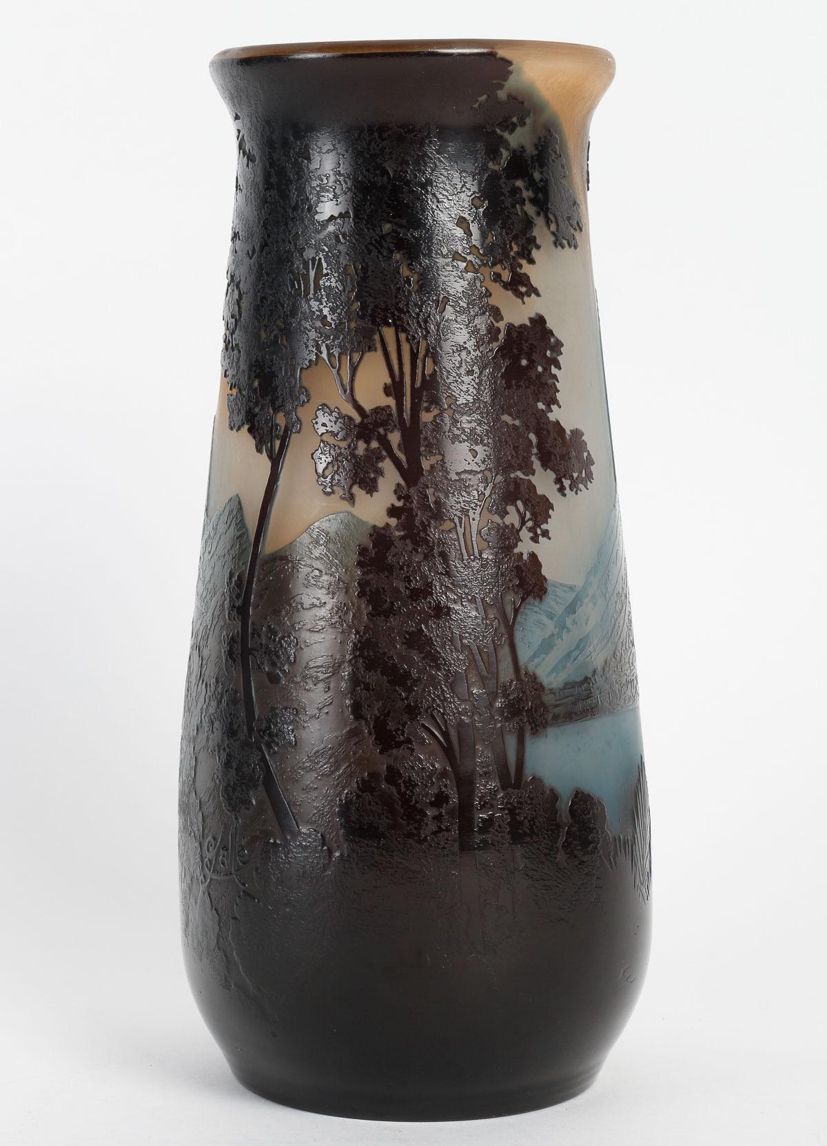 Etched E.Gallé (1846-1904) French Art Nouveau Caméo Glass Vase « Rio de Janeiro » c
