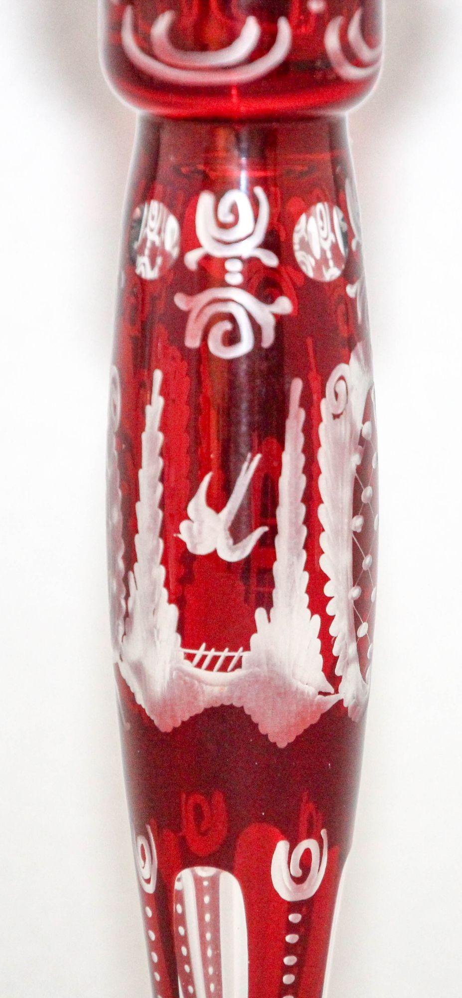 Egermann Böhmischer Kerzenständer aus klarem Kristallglas mit Rubinrotem Schliff, 1960er Jahre (Tschechisch) im Angebot