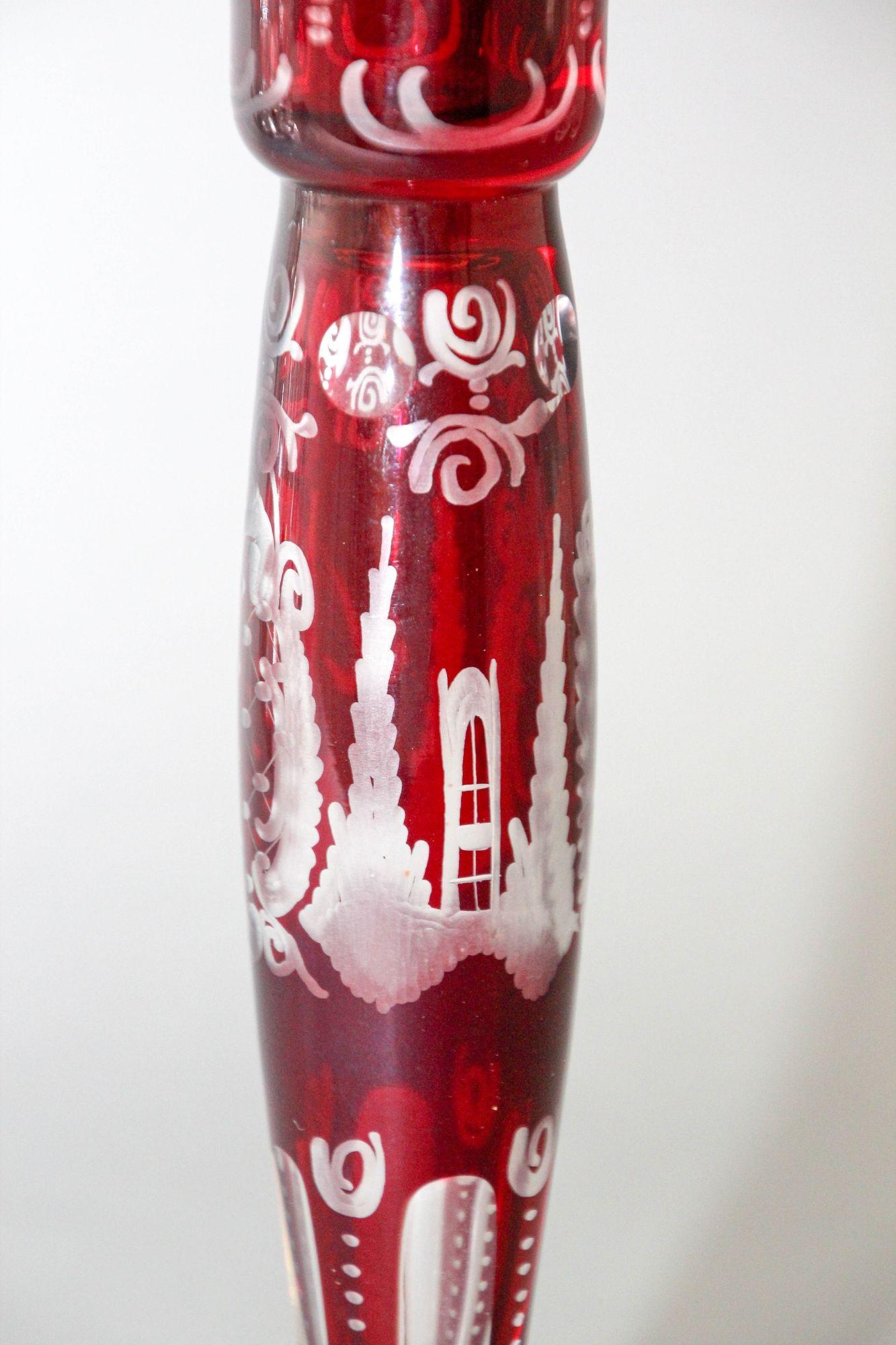 Egermann Böhmischer Kerzenständer aus klarem Kristallglas mit Rubinrotem Schliff, 1960er Jahre (Handgefertigt) im Angebot