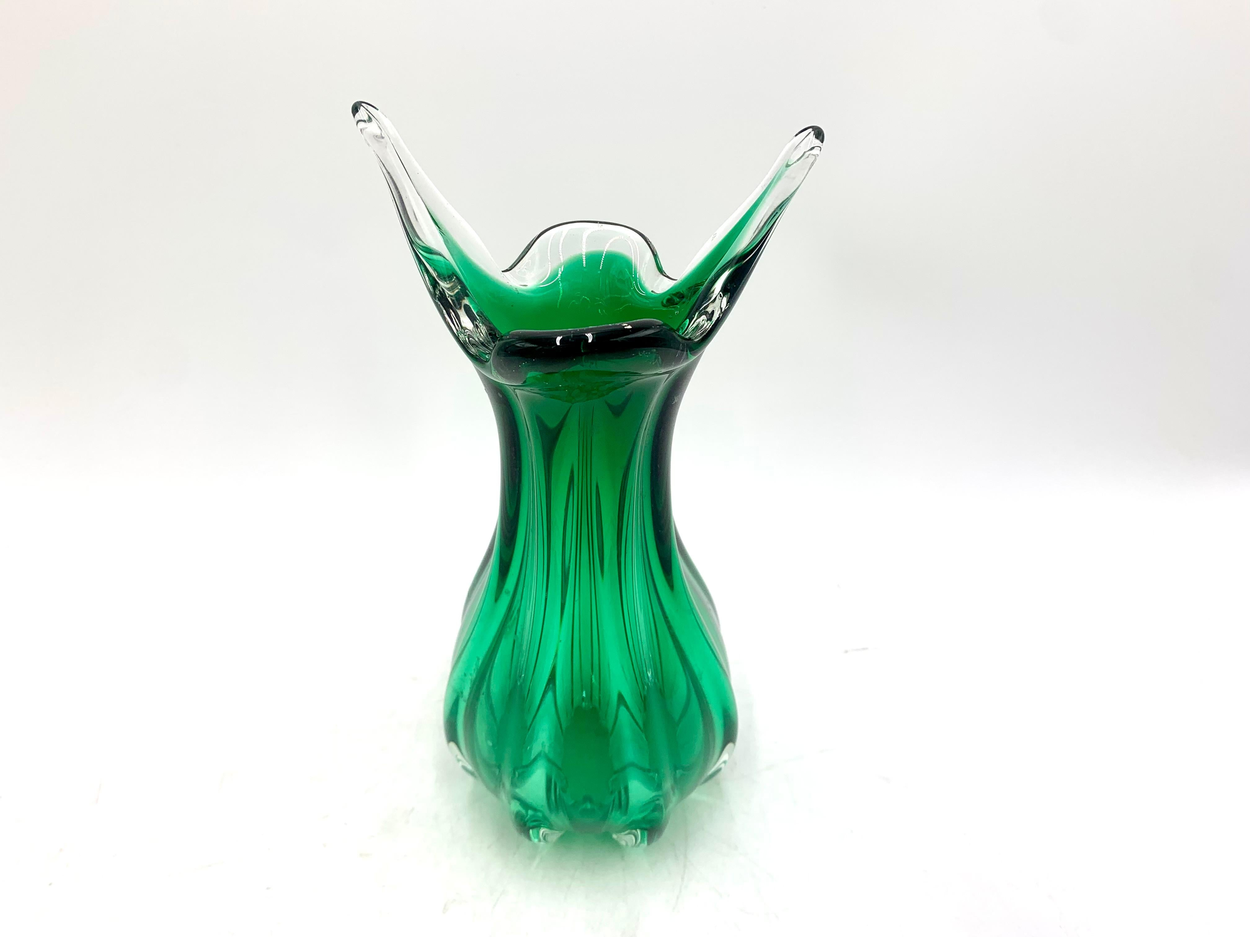 Vase vert Egermann, Rpublique tchque, annes 1970 en vente 1