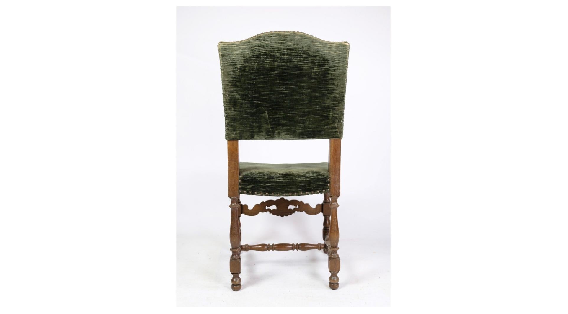 Stühle im Stil der Renaissance aus Eiche mit grünem Stoff aus den 1930er Jahren im Angebot 1