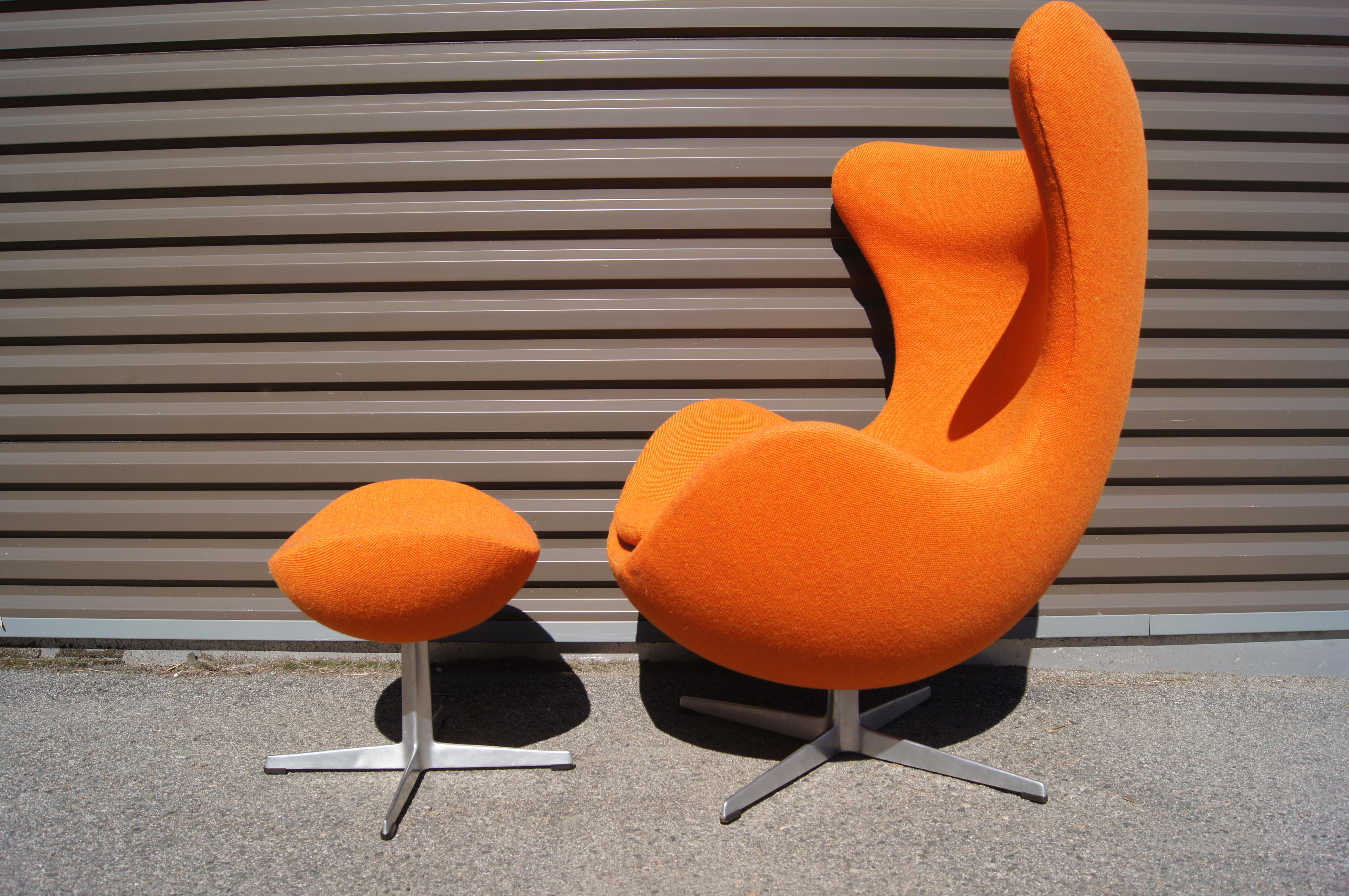 Unveiled at the Royal Copenhagen Hotel in Denmark in 1958, the poster child of Danish design has become one of the most coveted chairs of all time. Fifty years after Danish designer and architect Arne Jacobsen first created the chair in his garage,