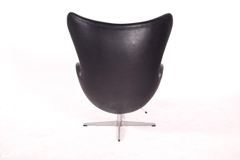 Egg Chair by Arne Jacobsen for Fritz Hansen, Denmark For Sale 3