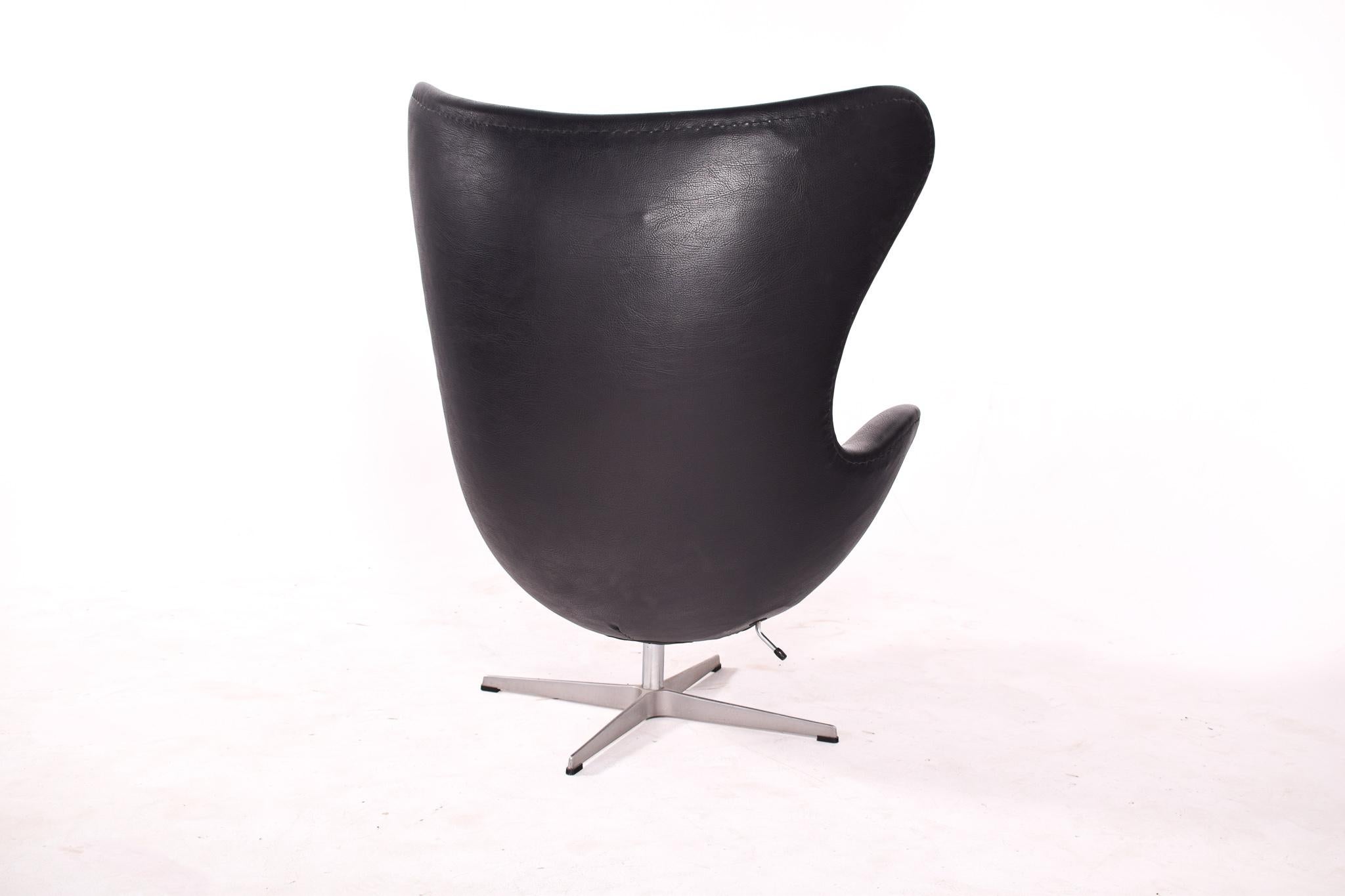 Mid-20th Century Egg Chair by Arne Jacobsen for Fritz Hansen, Denmark For Sale