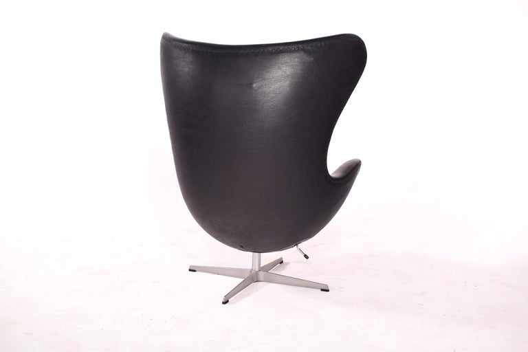 Egg Chair by Arne Jacobsen for Fritz Hansen, Denmark For Sale 2