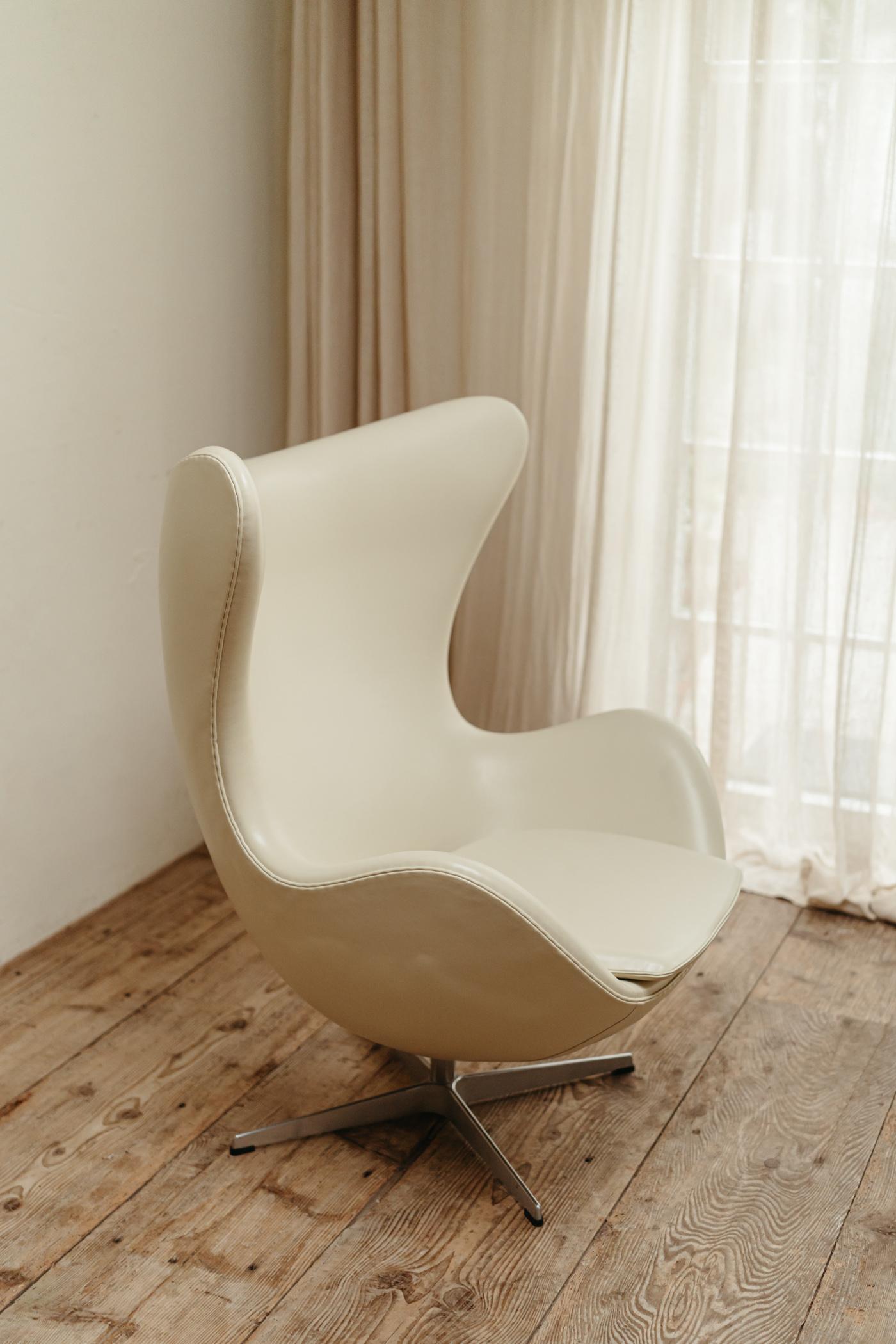 Egg Chair by Arne Jacobsen for Fritz Hansen For Sale 10