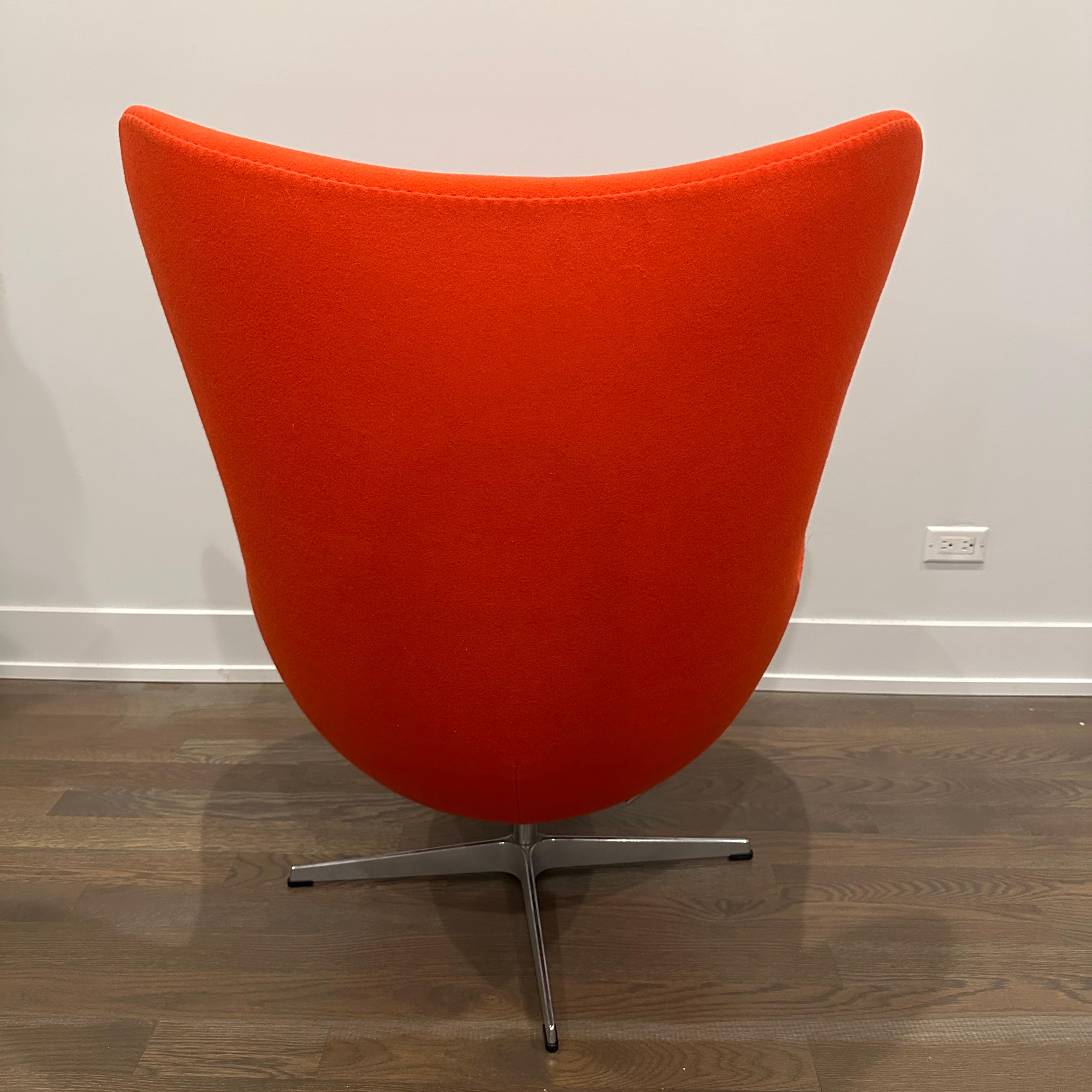 Sedia Egg di Arne Jacobsen per Fritz Hansen In condizioni discrete in vendita a Chicago, IL