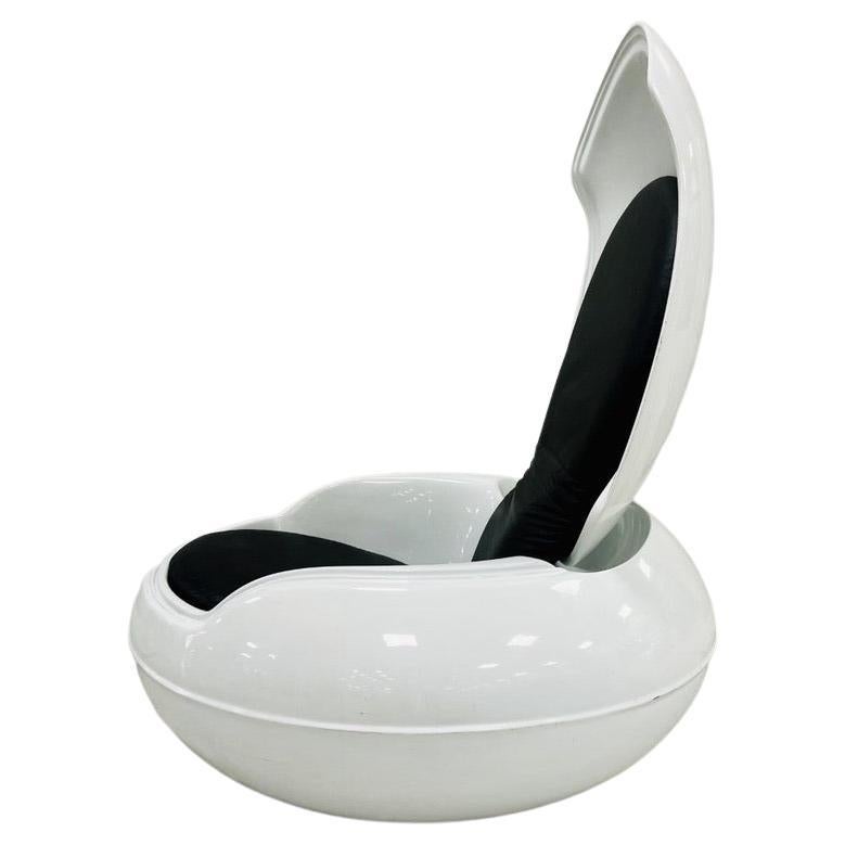 Egg chair by Peter Ghyczy in fiberglass and synthetic leather 1970 For Sale