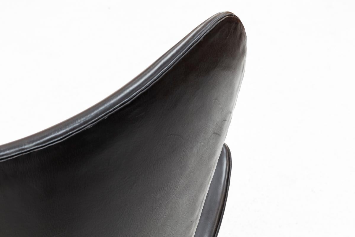 Chaise à oeufs Arne Jacobsen en cuir noir, Danemark, années 1960 11