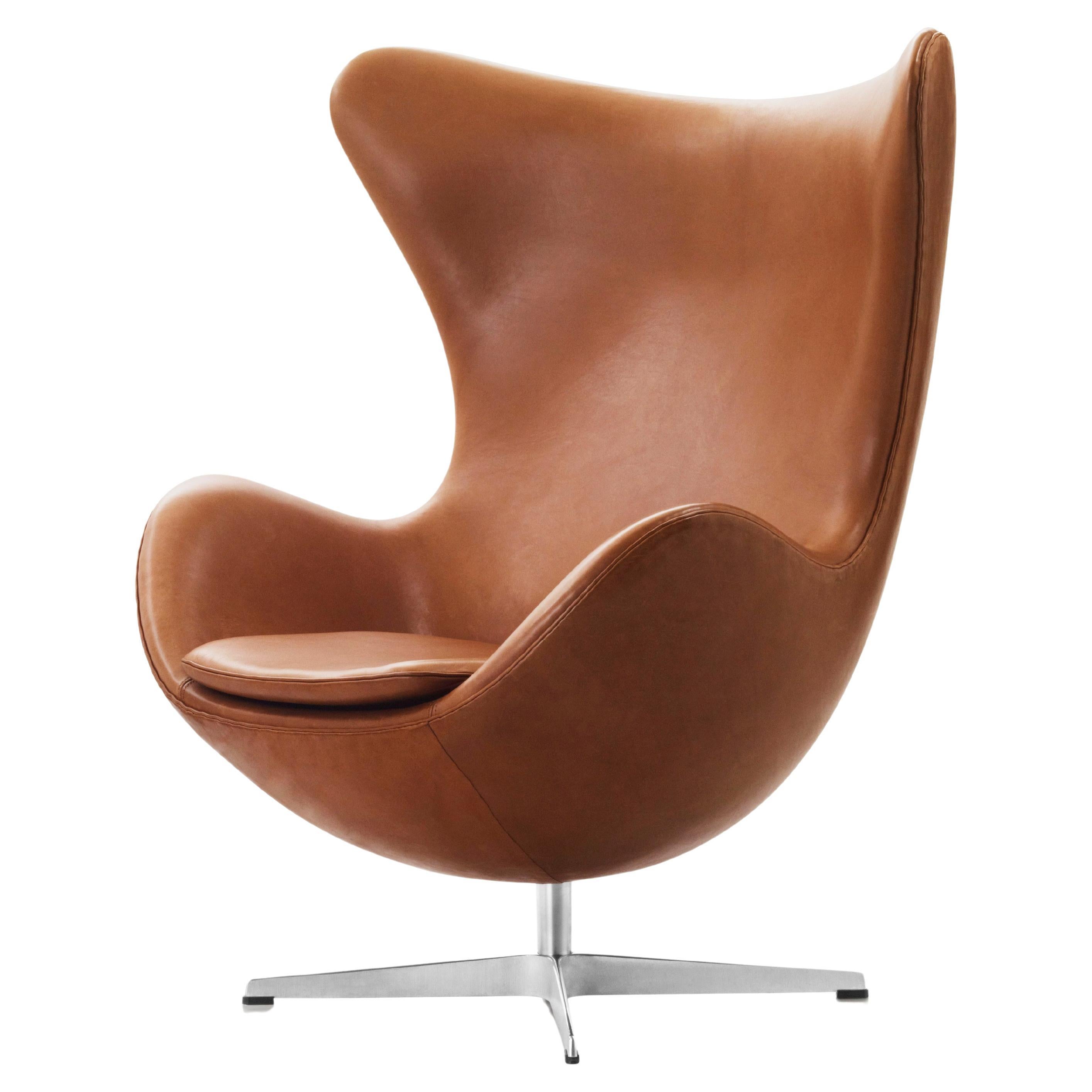Egg Chair in Walnut Leather & Silver Grey Base by Arne Jacobsen for Fritz Hansen For Sale