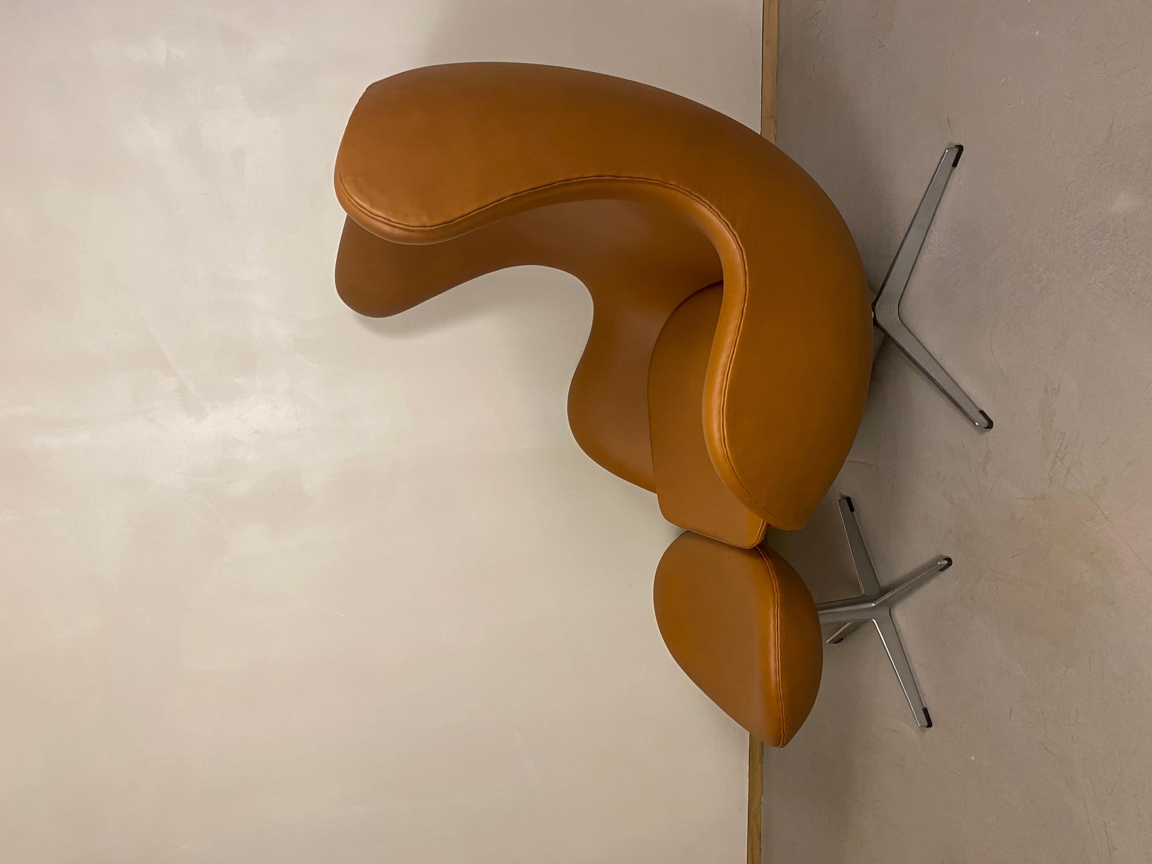 Danish Egg Chair with Ottoman by Arne Jacobsen for Fritz Hansen, 2004 For Sale
