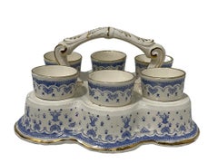 Hueveras en soporte de Franz Anton Mehlem, Alemania, hacia 1890