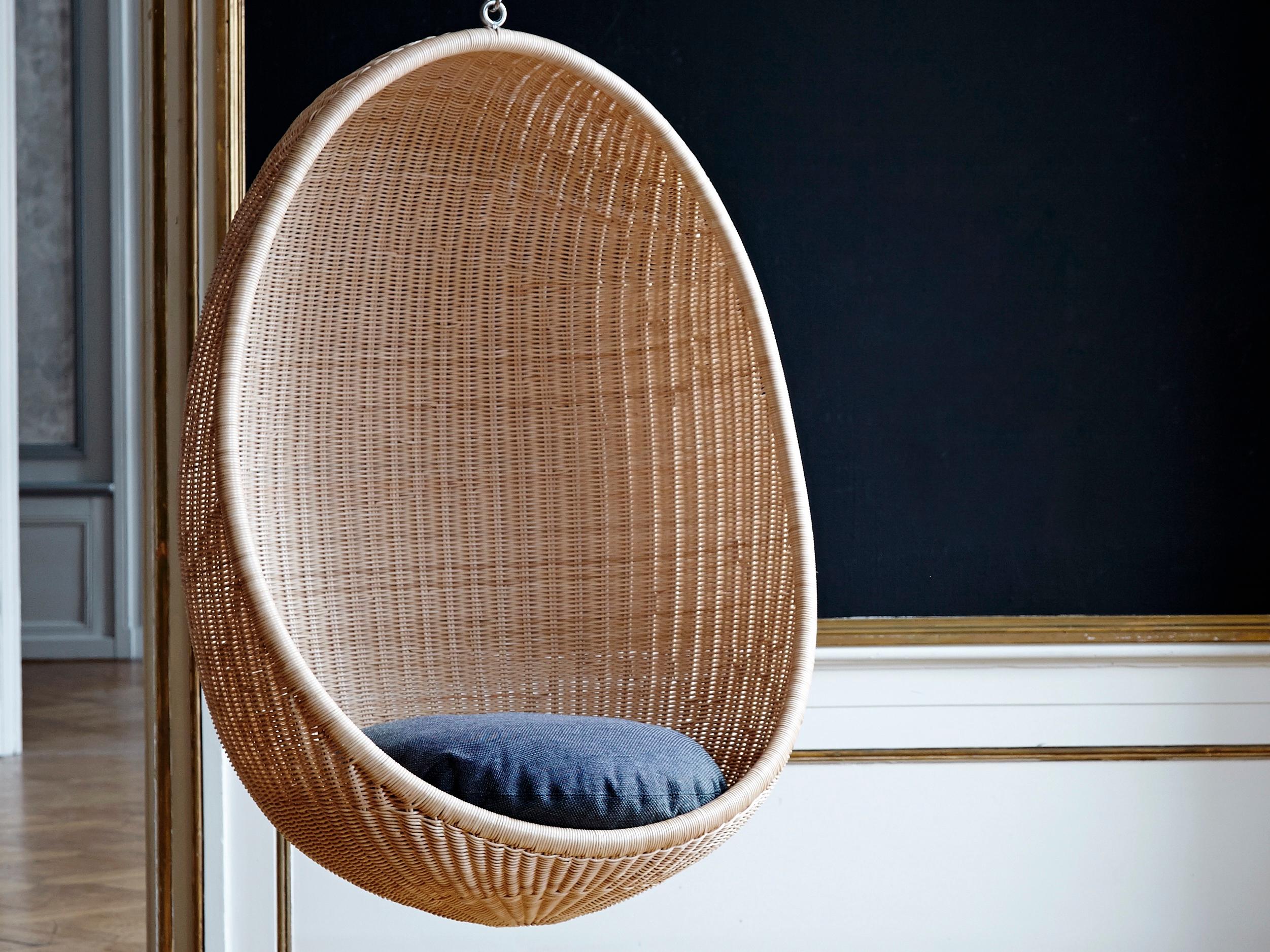 suspended rattan chair