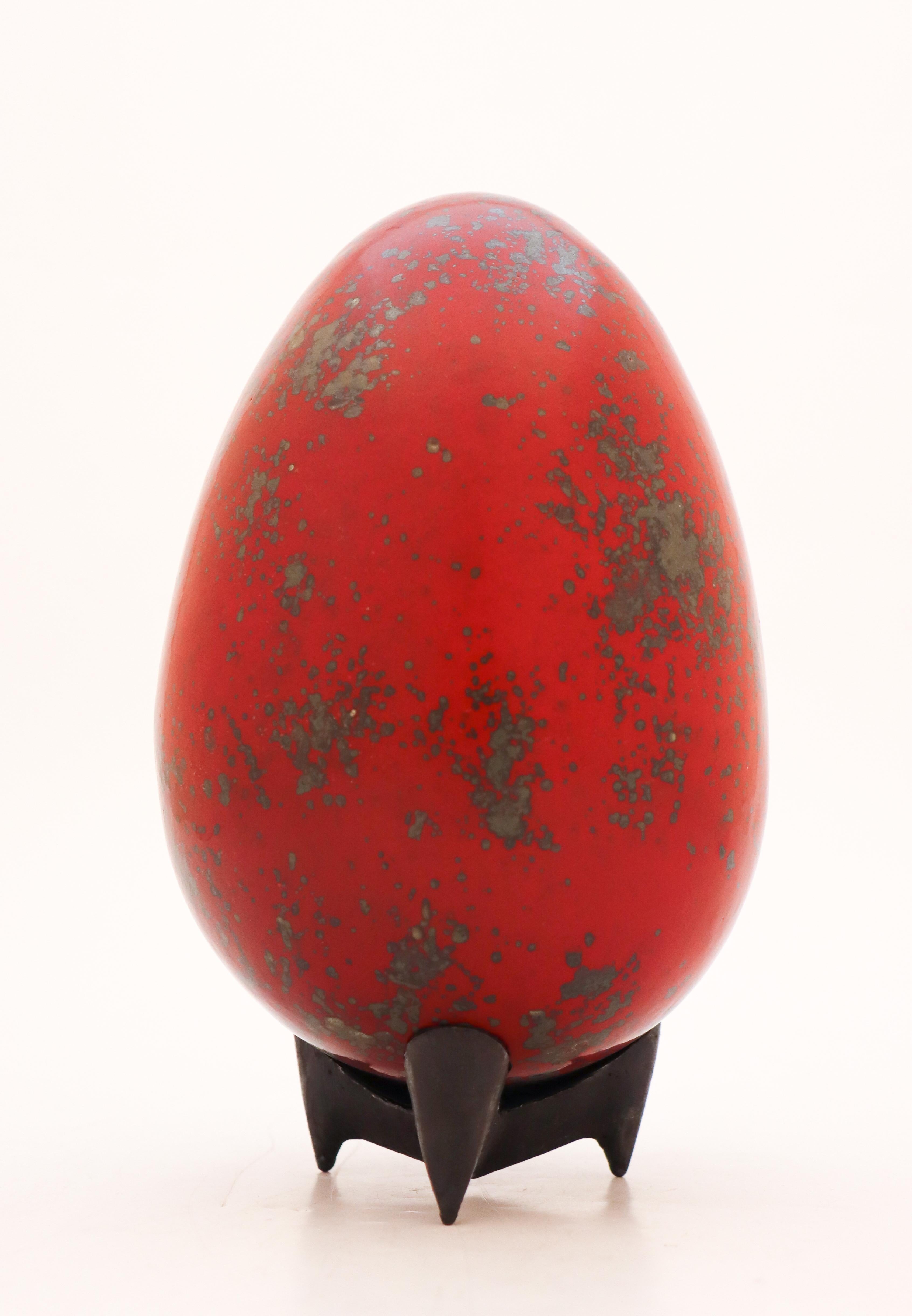 Egg designed by the Swedish ceramicist Hans Hedberg, who lived and worked in Biot, France. This egg is 25 cm (10