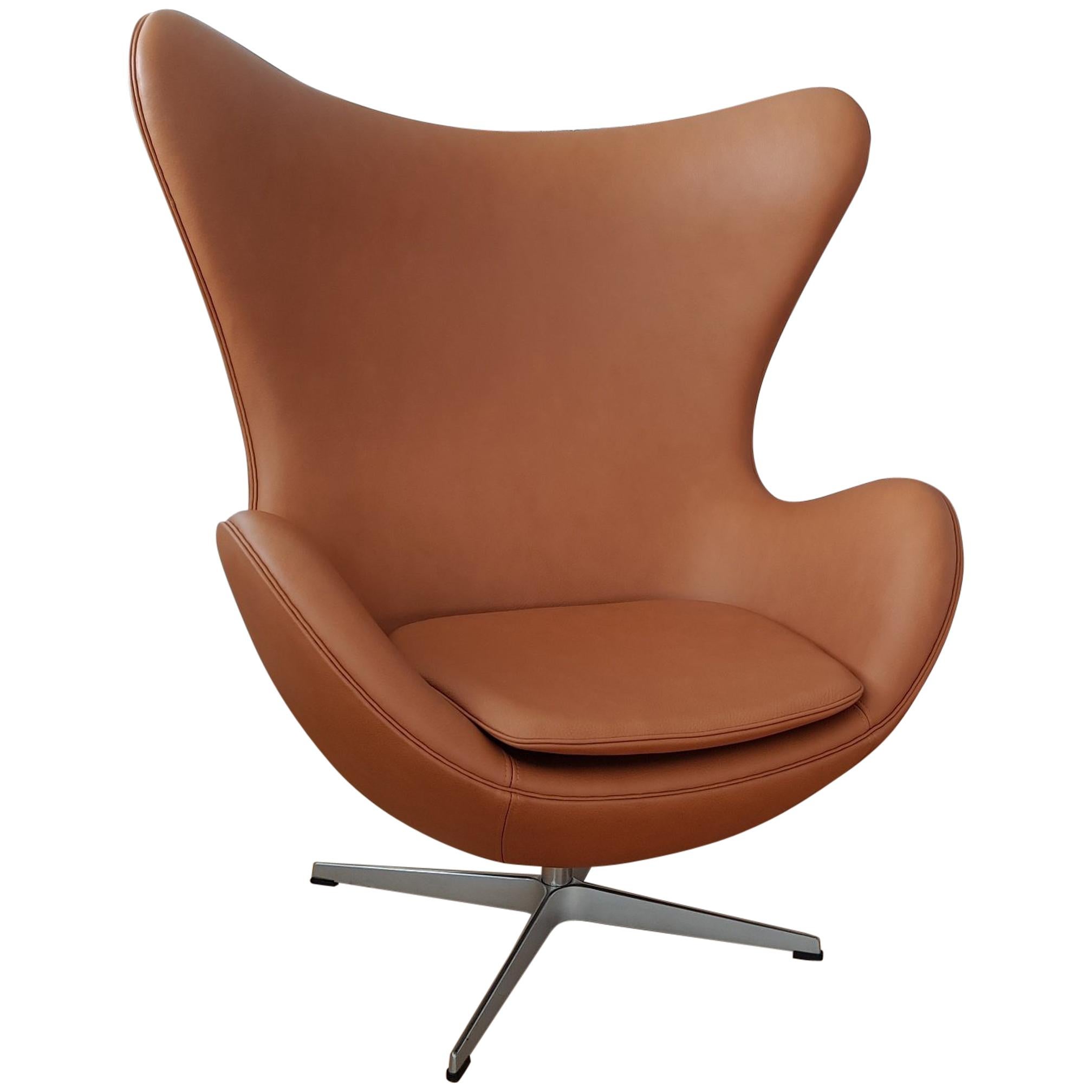 Egg, Model 3316, Calvados Classic Leather by Arne Jacobsen for Fritz Hansen For Sale