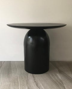 EGG Noir Ebanizzato, Minimal, Scultoreo  Tavolino o tavolino di Wende Reid