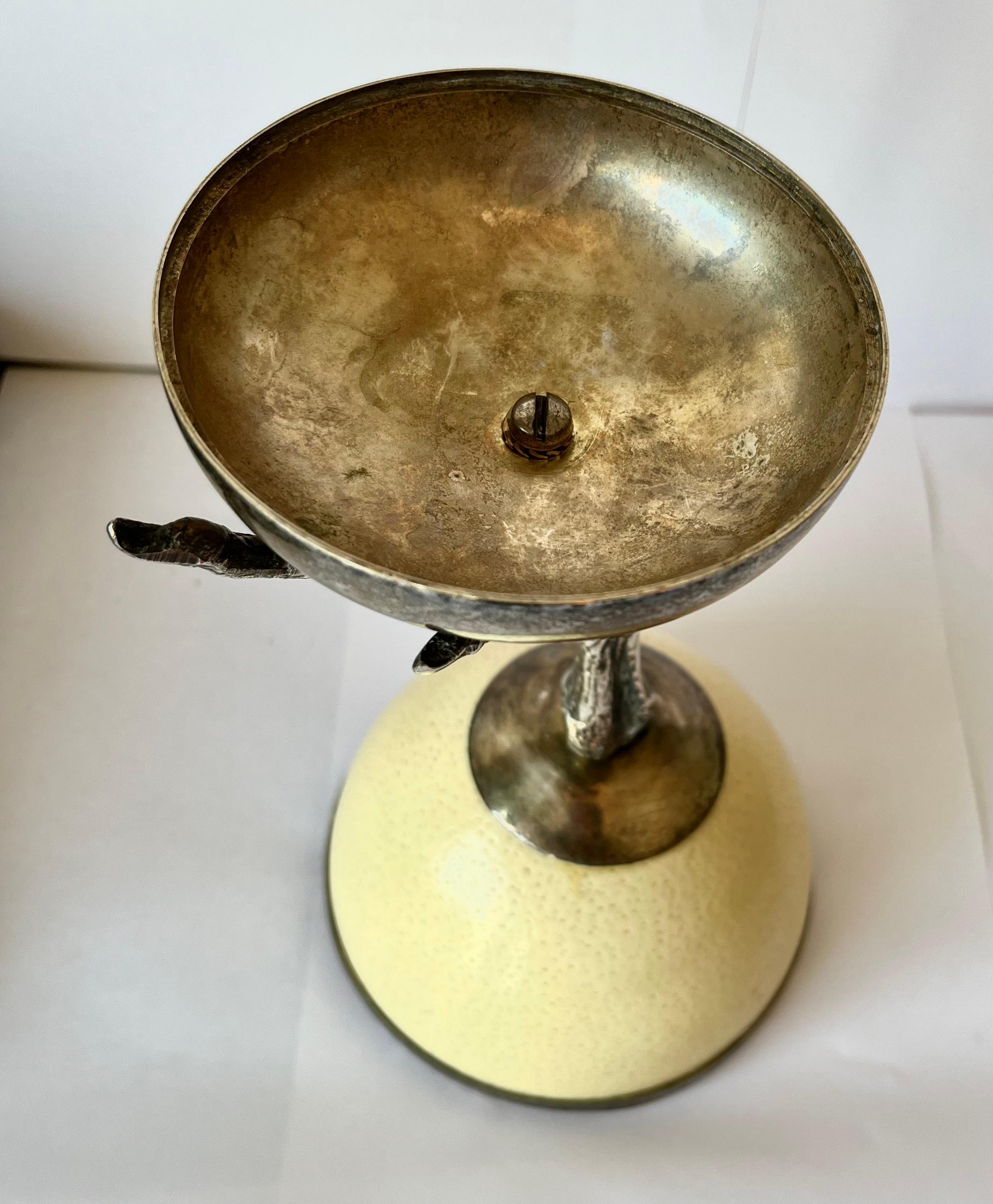 Antony Redmile St. Ei auf einem Hahn 's pate Bronze Silber plattiert  (Gegossen) im Angebot