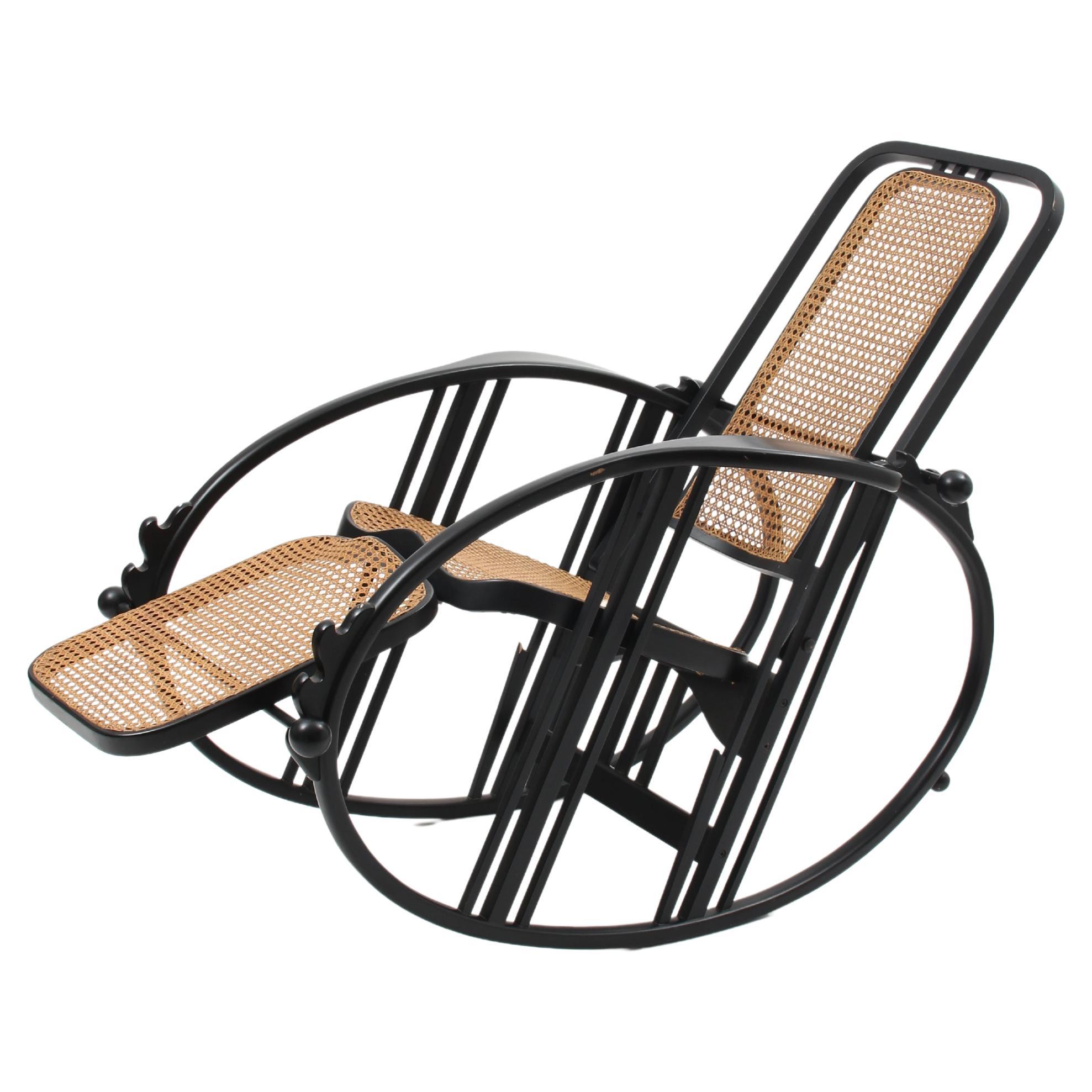 Fauteuil à bascule en forme d'œuf attribué à Josef Hoffmann pour Società Anonima Antonio Volpe