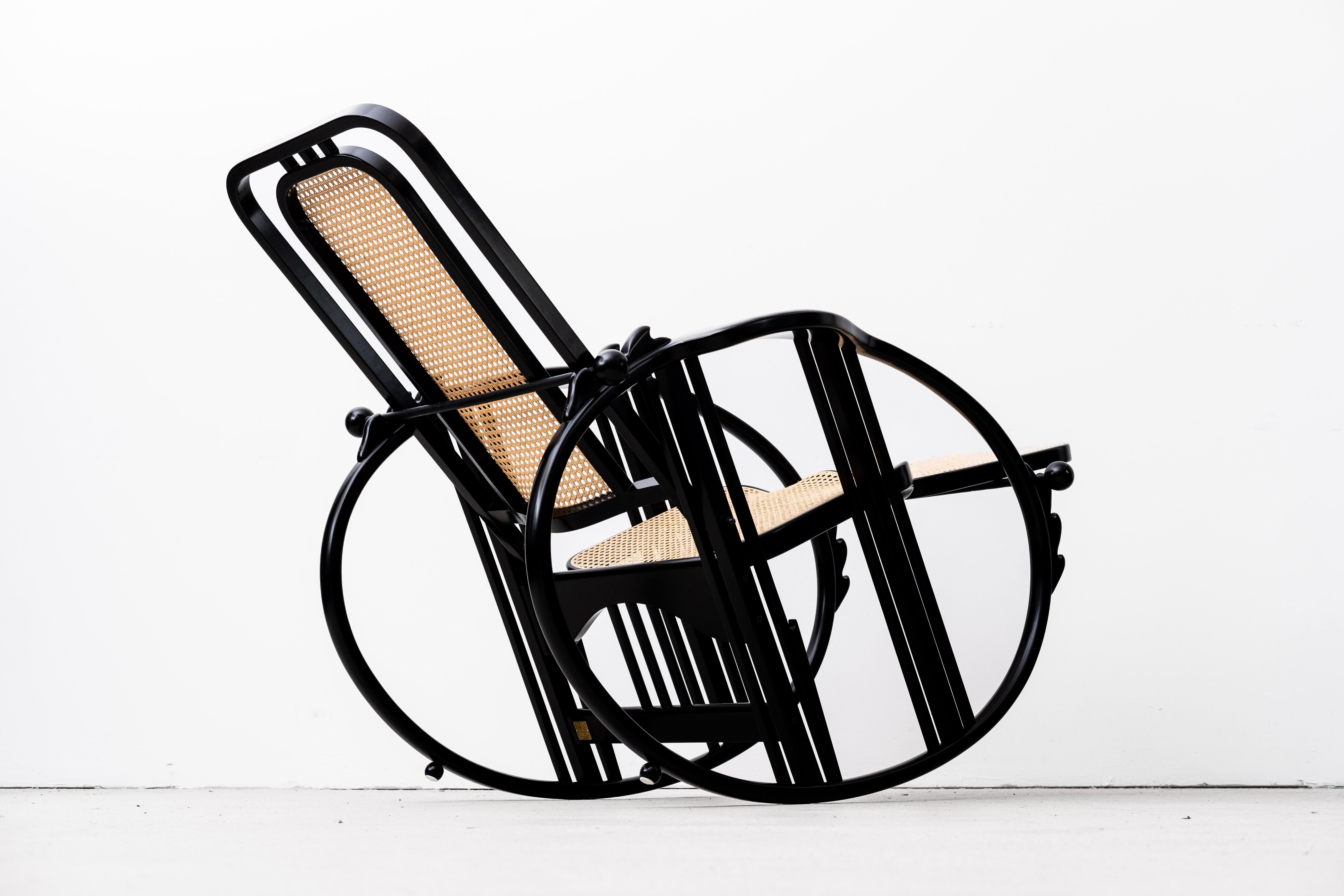 Egg-Rocking Chair by Antonio Volpe (Udine, 1922), ex. by Wittmann (Vienna, 1990) For Sale 9