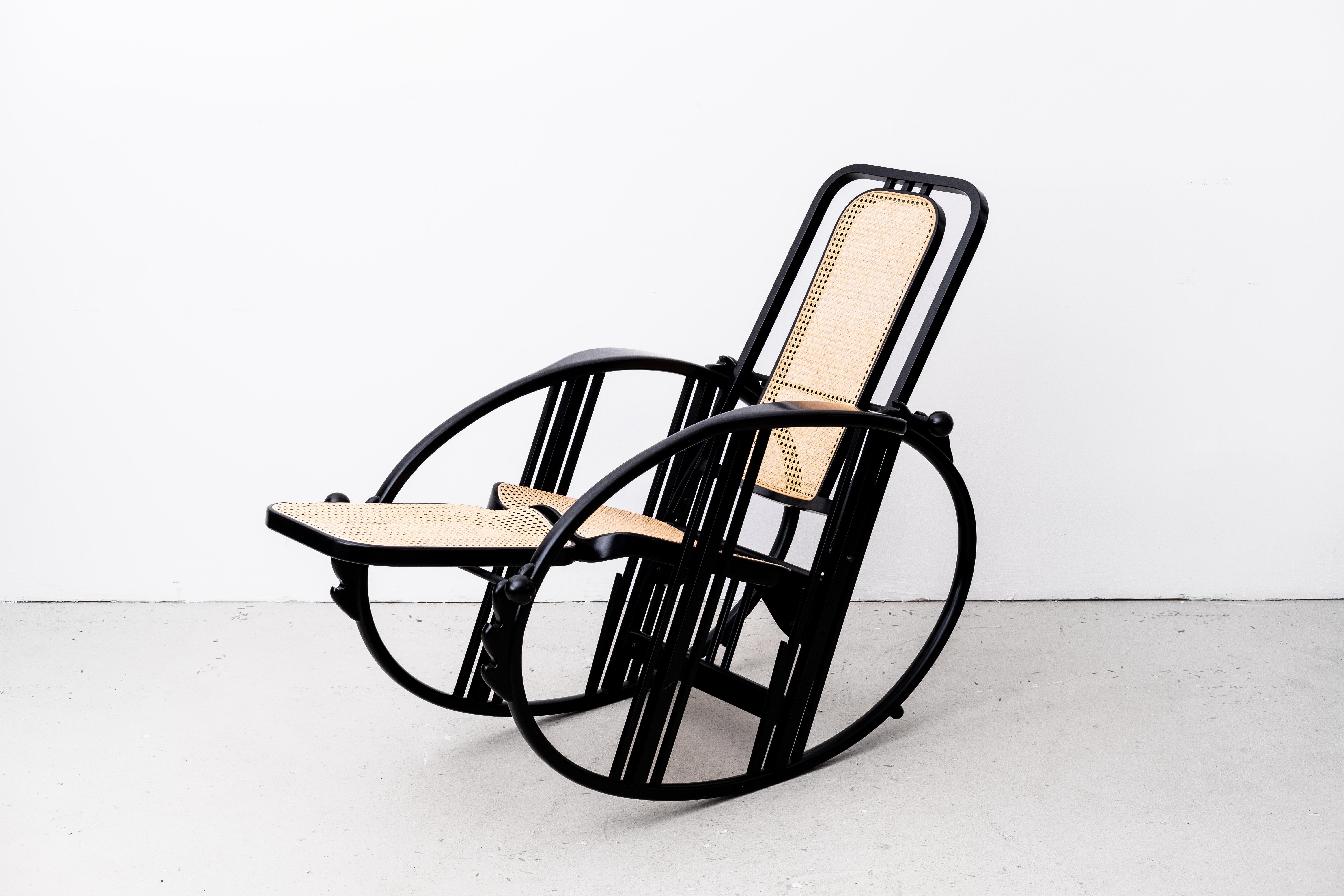 Egg-Rocking Chair by Antonio Volpe (Udine, 1922), ex. by Wittmann (Vienna, 1990) For Sale 10