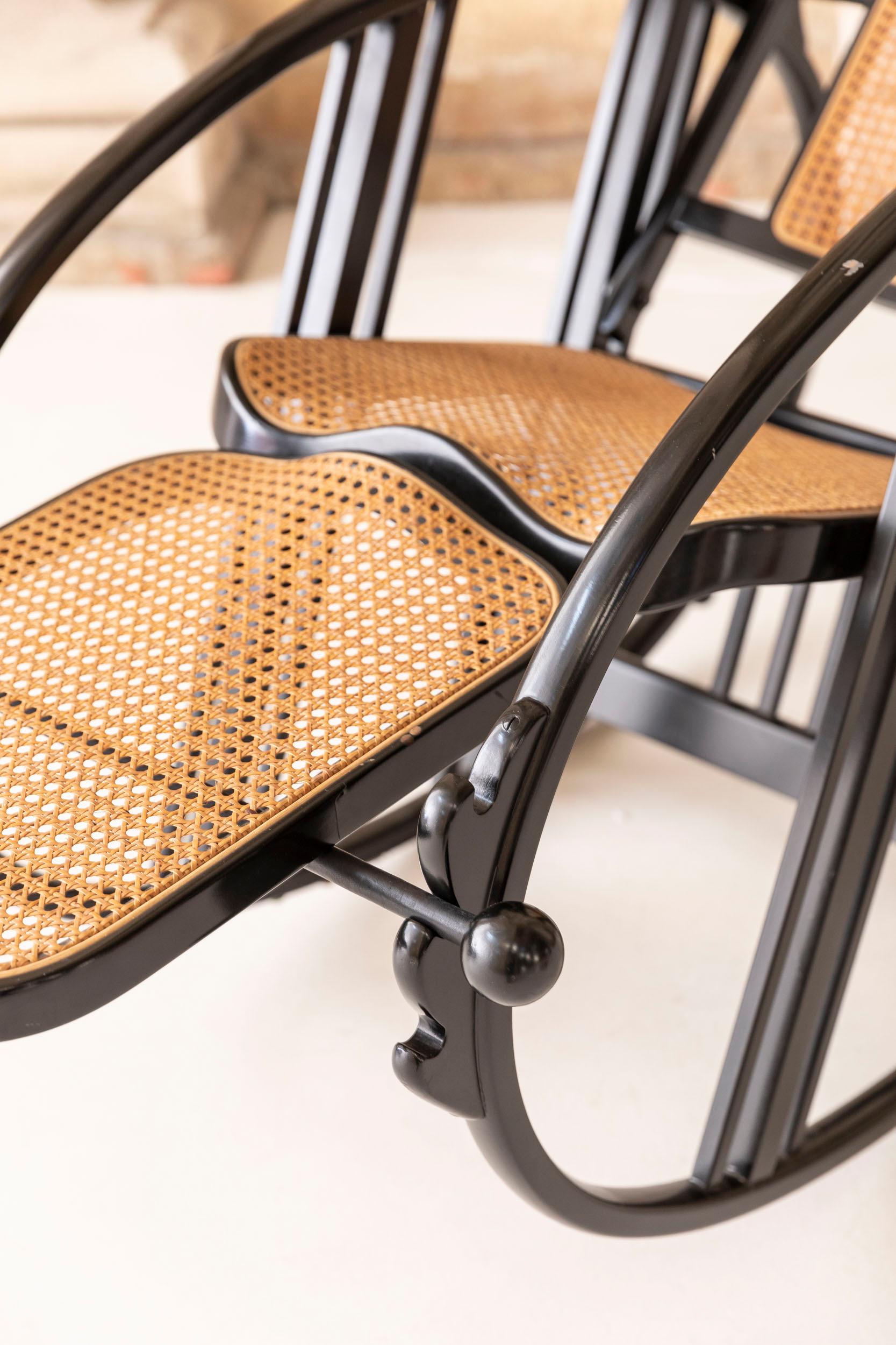 Sedia a dondolo Egg di Josef Hoffmann in vendita 4