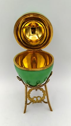 Egg Russian Empire style enamel with tall tripod Sterling Silver Salimbeni