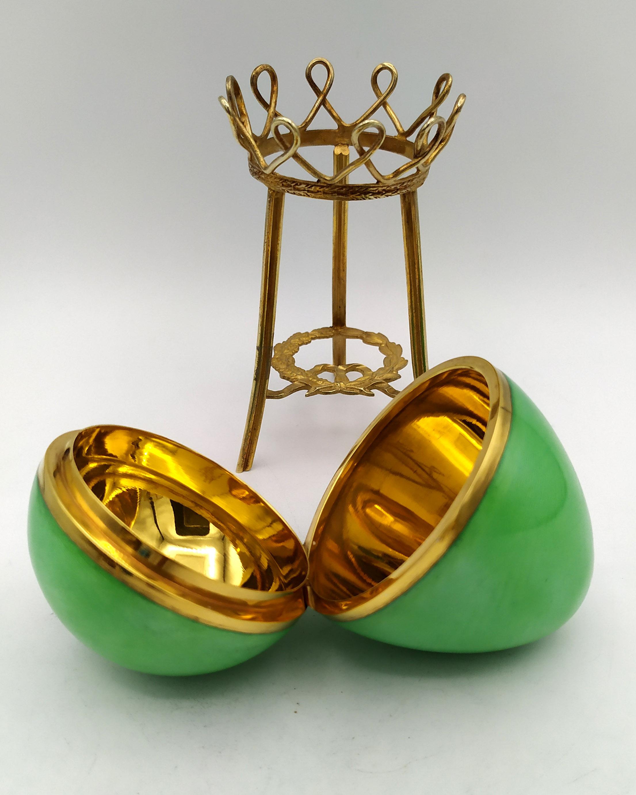 Egg Russian Empire style enamel with tall tripod Sterling Silver Salimbeni  In Excellent Condition In Firenze, FI
