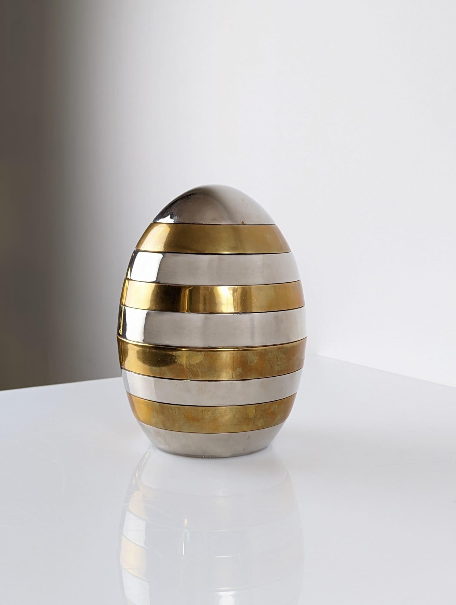 Egg Sculpture of Stackable Trays by Tommaso Barbi, 1970s For Sale 3
