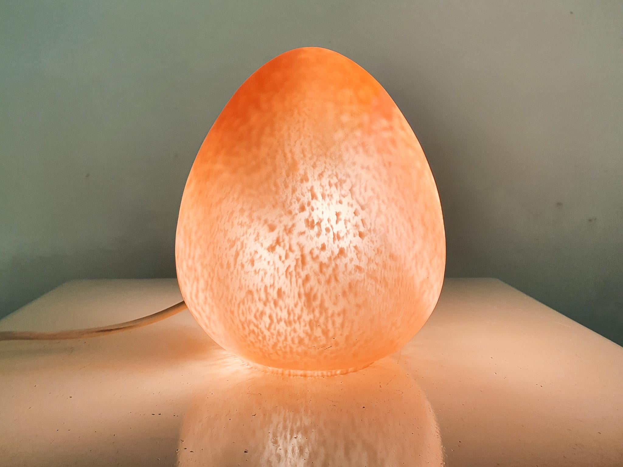 Egg Shaped Glass Table Light, 1970's In Good Condition For Sale In Amsterdam, NL