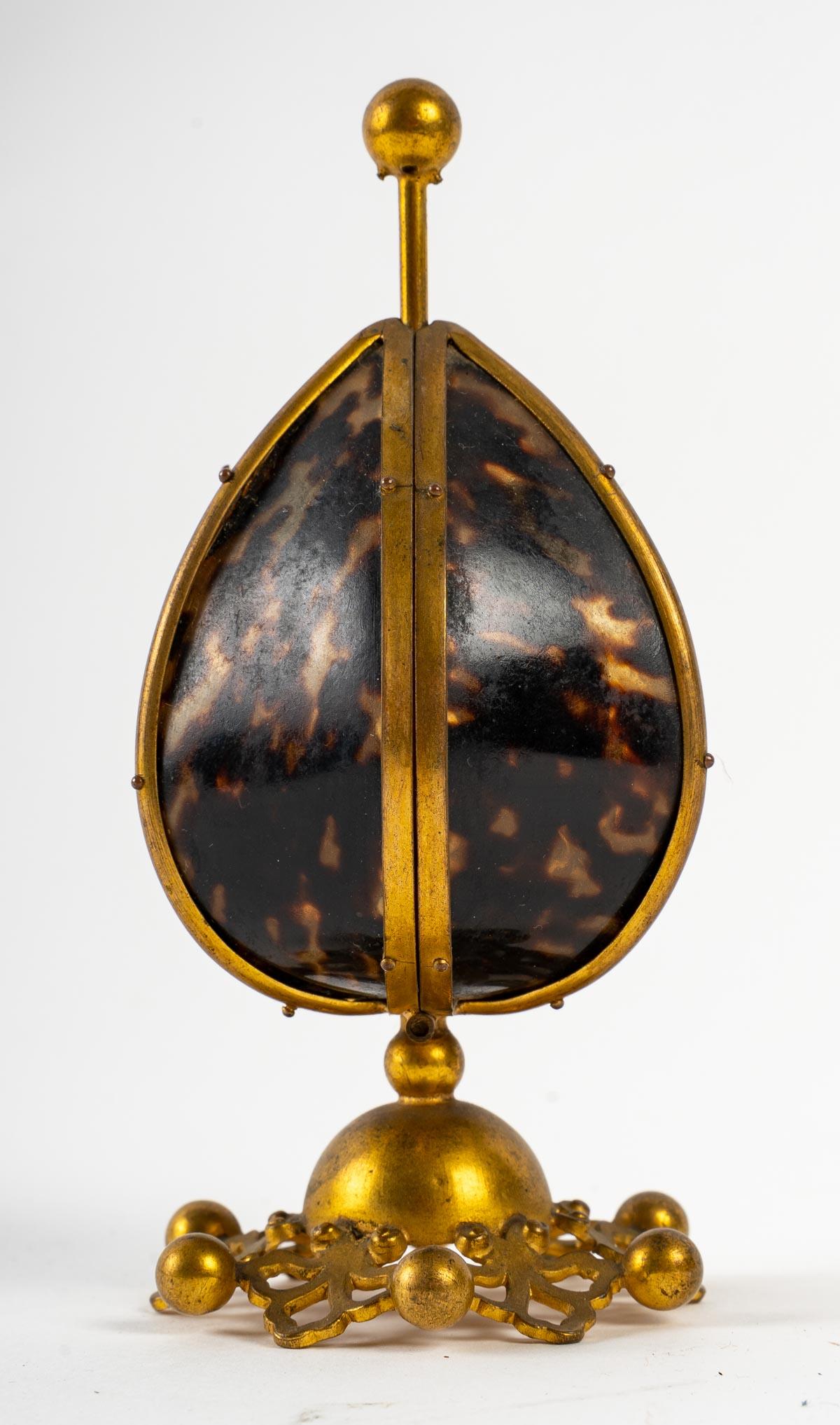 Charles X Egg-Shaped Showcase in Tortoise Shell