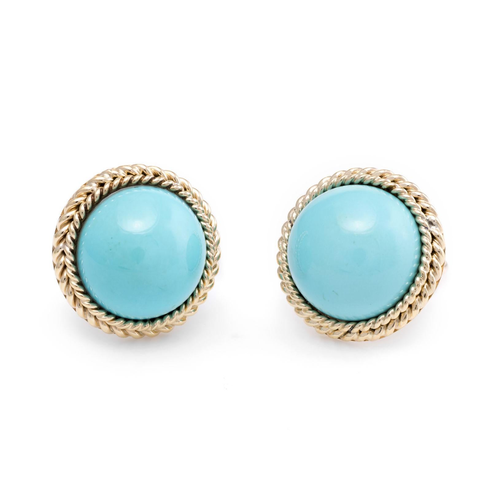 Egg Shell Blue Turquoise Round Clip Earrings Vintage 14 Karat Yellow Gold Estate In Excellent Condition In Torrance, CA
