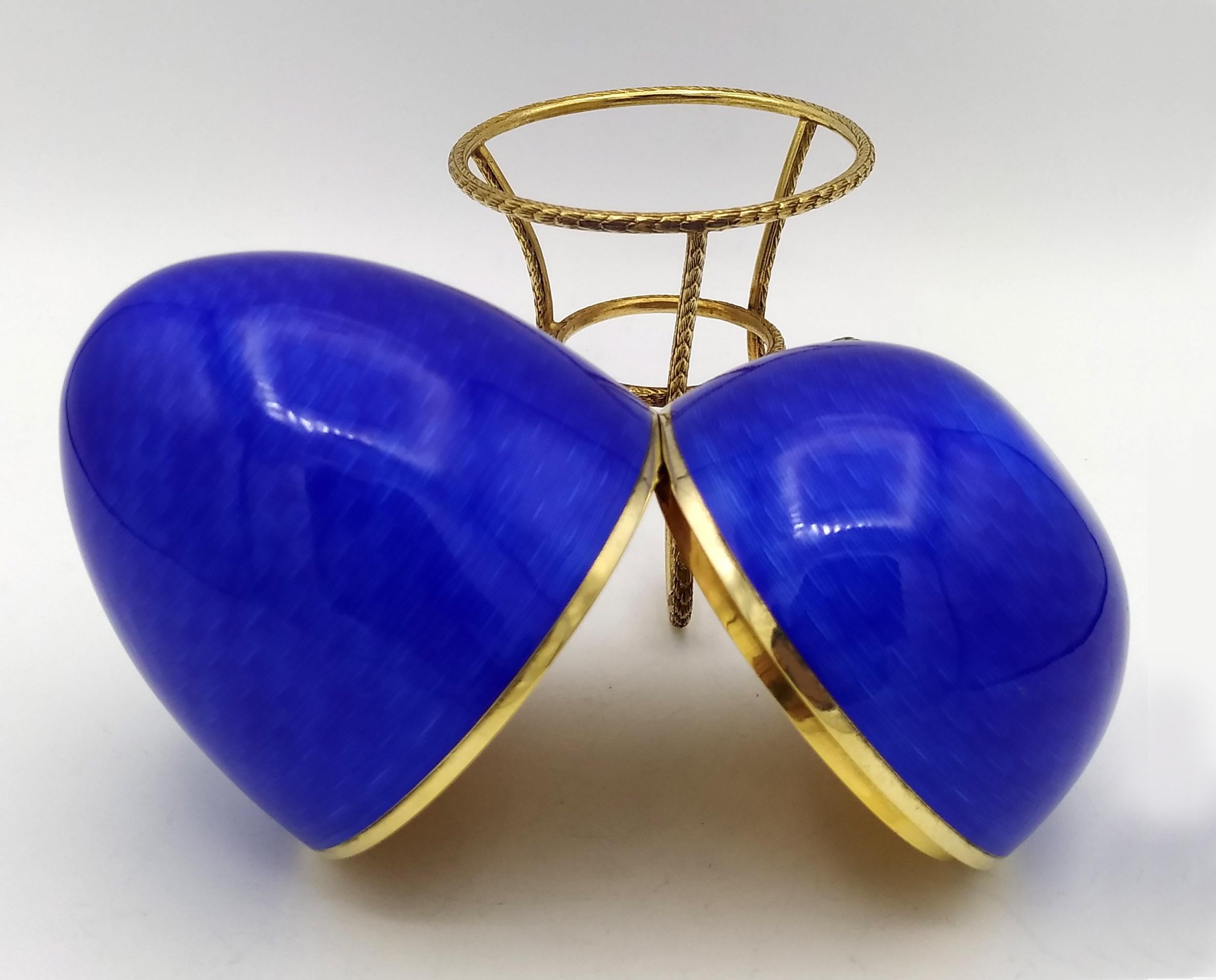 Salimbeni de plata de ley con esmalte azul océano estilo huevo Faberge Imperio
