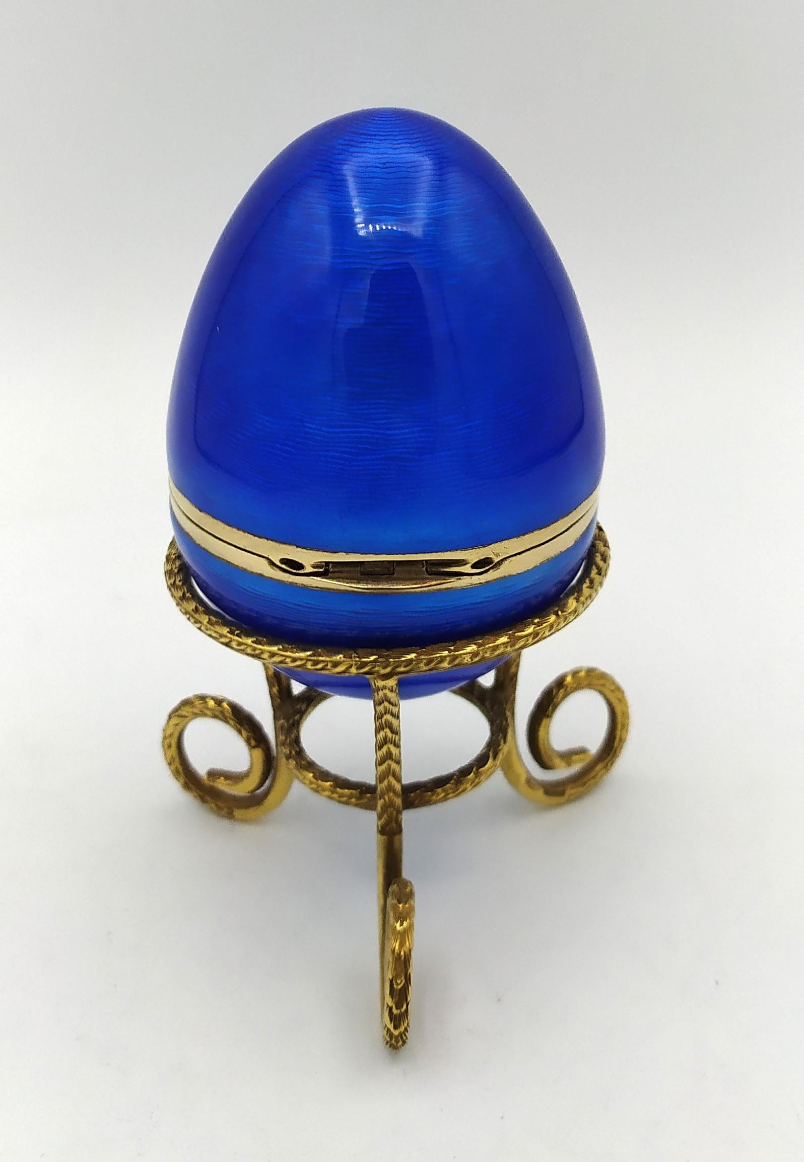 Esmalte Fabergé Azul Savoia estilo huevo  Salimbeni mediano de plata de ley Tallado a mano en venta