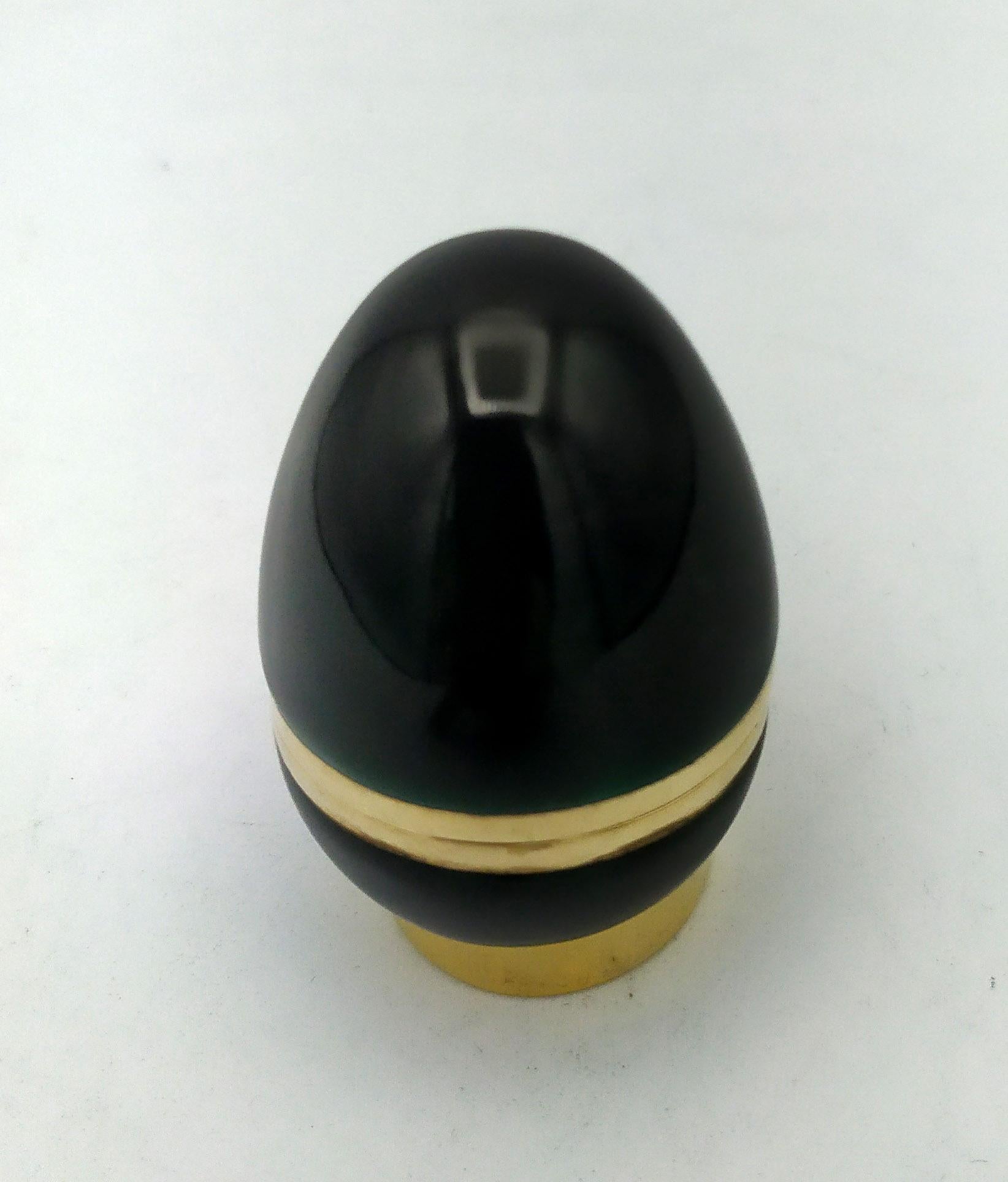 Placcato oro Uovo stile Faberge smalto marrone scuro  Salimbeni in argento Sterling di piccole dimensioni in vendita