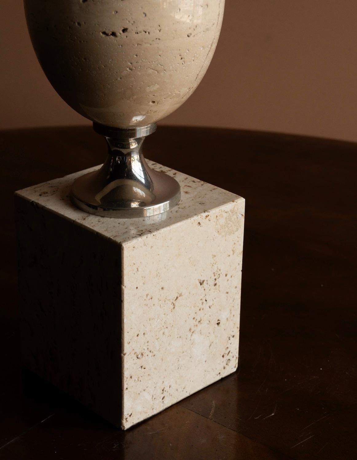 Postmoderne Lampe de table Egg de Philippe Barbier, vers 1970 en vente